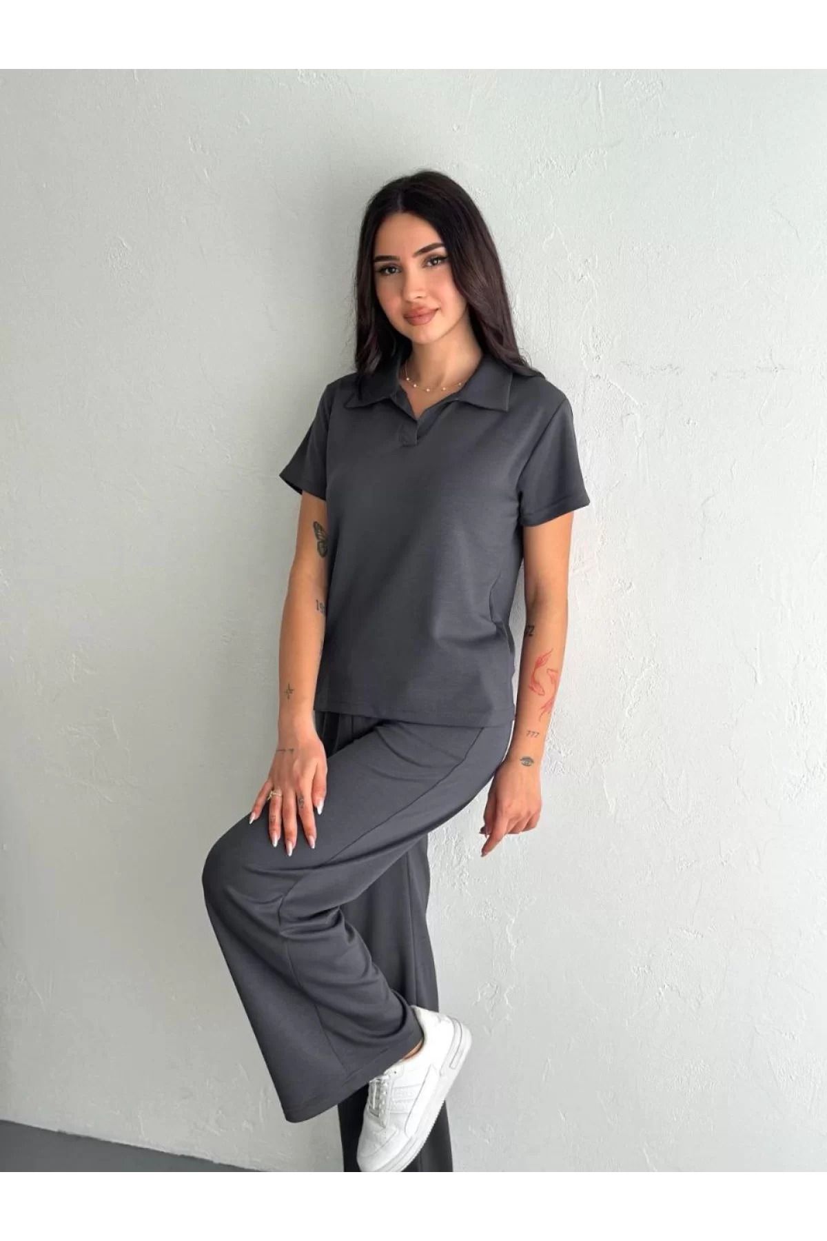VELİZADE Konfor Modeli Beli Lastikli Yumuşak Dokulu Kumaş Polo Yaka T-shirt Bol Paça Pantalon İkili Takım