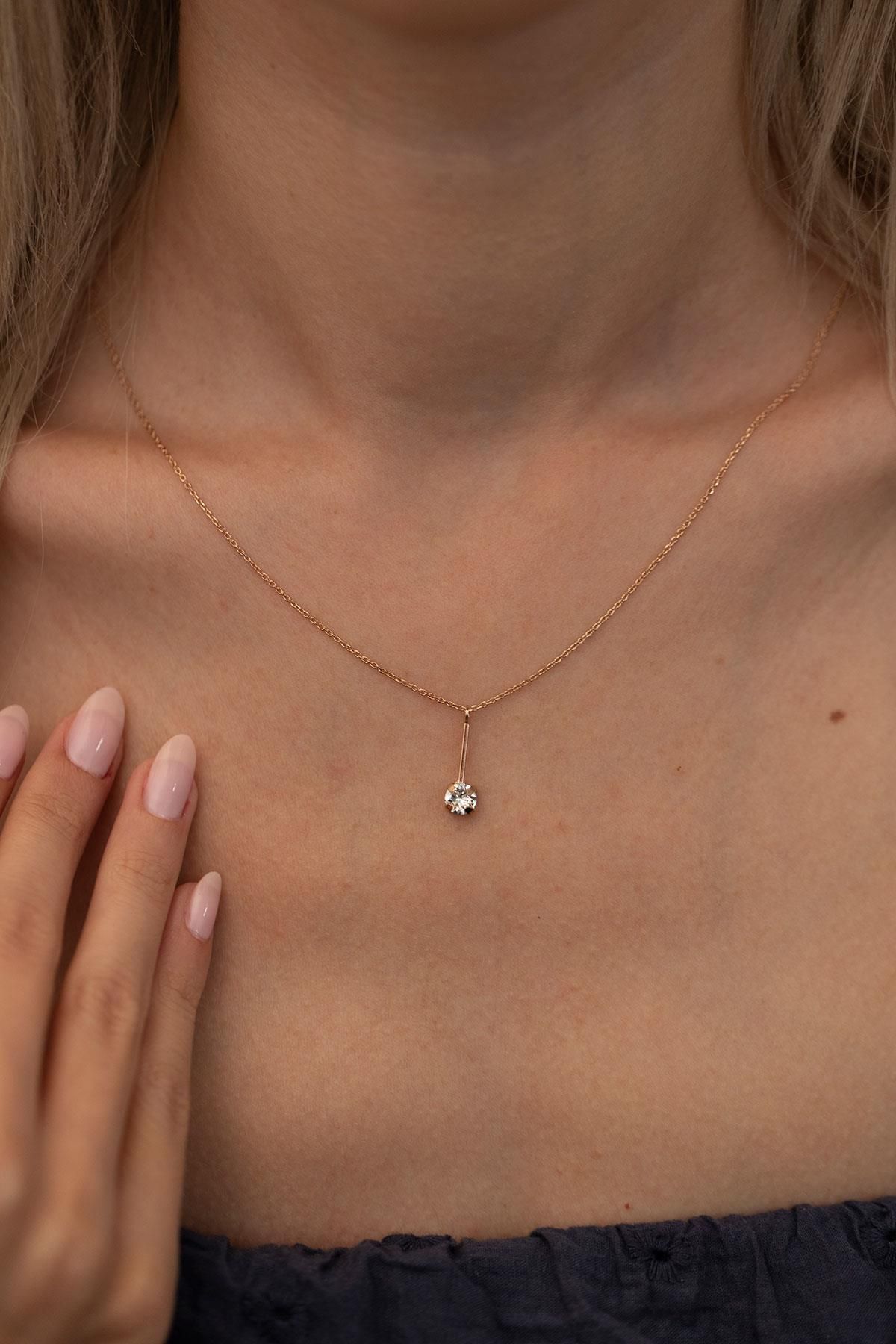 Ninova Silver Çubuk Model Rose Kaplama Gümüş Crystal Kolye