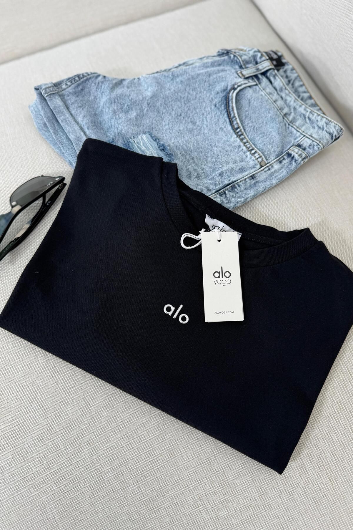 Butik Gardrop Marka Muadil Baskılı Basic Bluz Siyah
