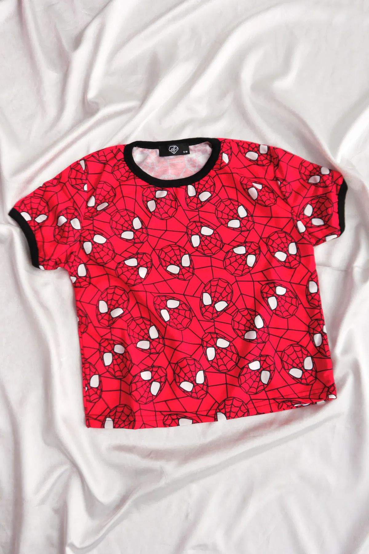EFBUTİK Kırmızı Spider Kolaj Crop