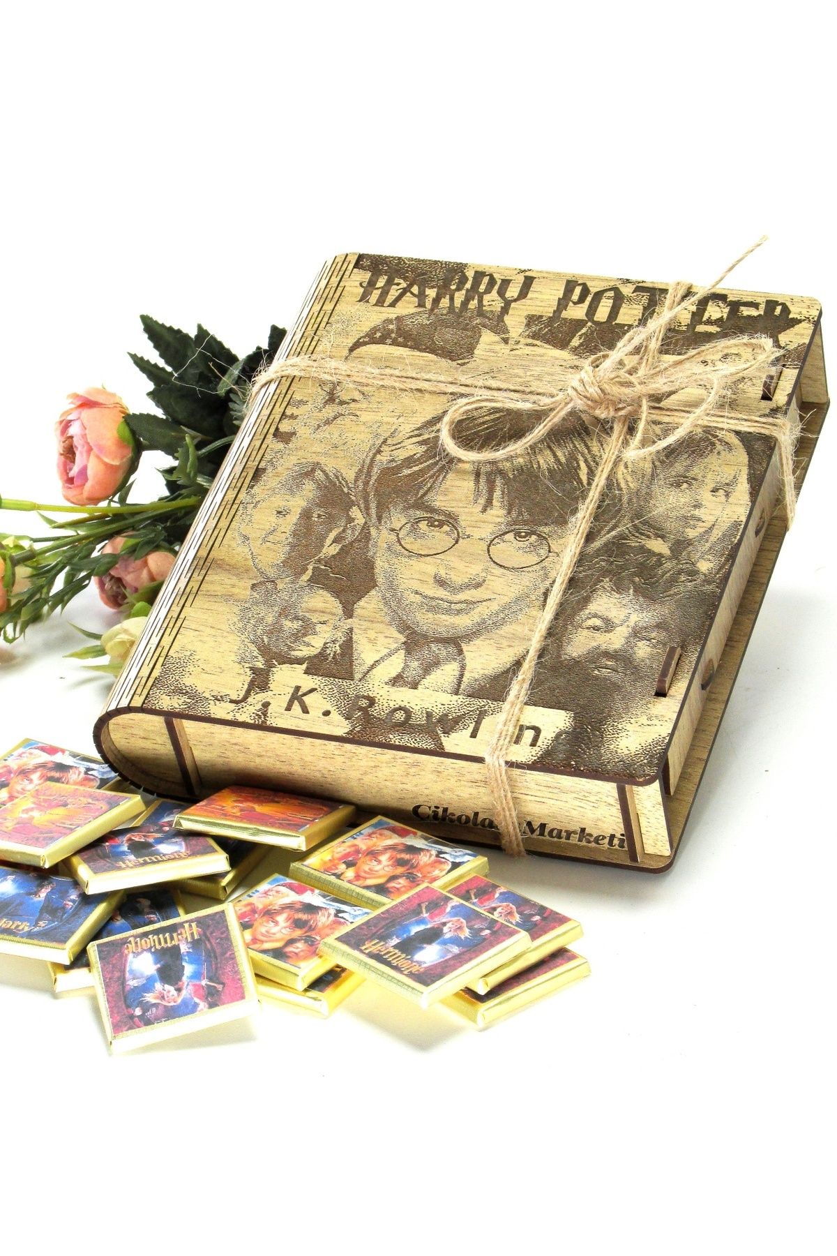 Çikolata Marketi Harry Potter - Çikolata Kitabı - Ahşap Kitap Kutulu Sargılı Madlen Çikolata