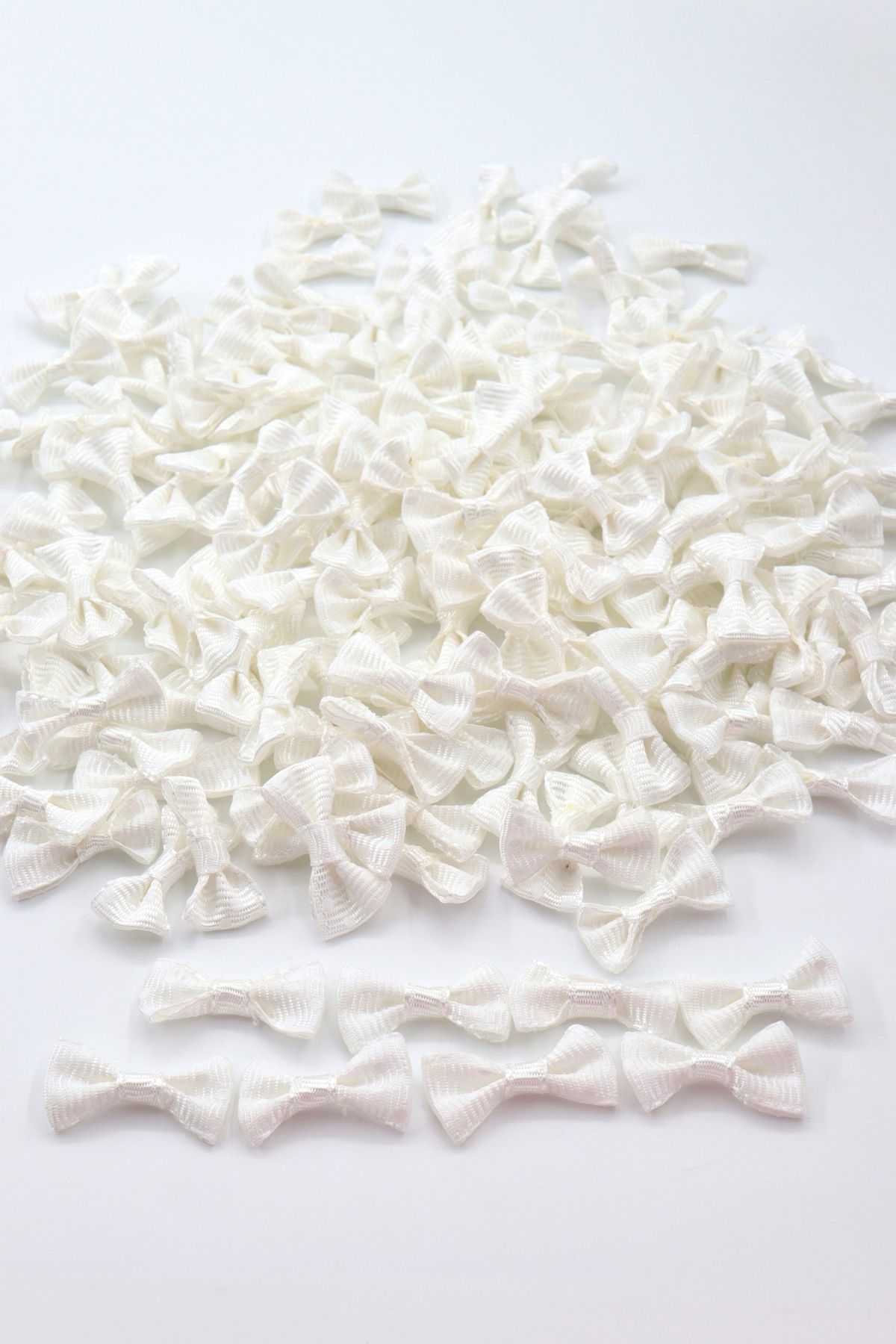 YENİCİ Puantiyeli Fiyonk 100 Adet (3cm)