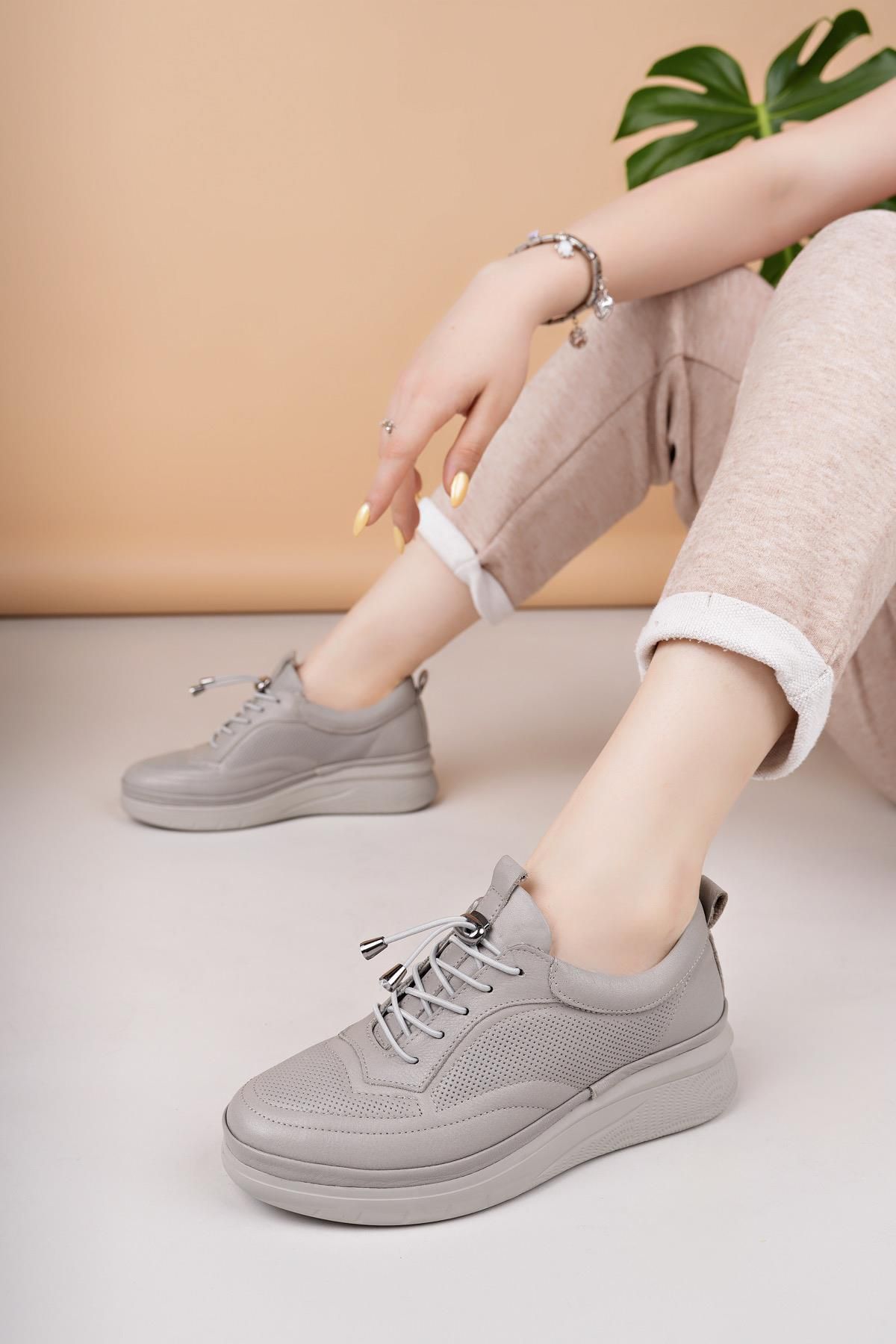 Nesil Shoes Modessa 121 Taş Bağcıklı Hakiki Soft Deri Kadın Ayakkabı