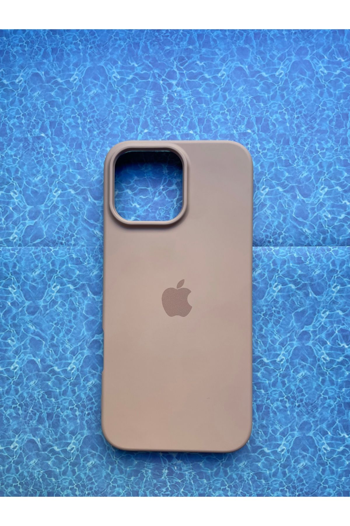 BCNCASE IPHONE 13-14 LOGOLU İLE UYUMLU LANSMAN SİLİKON İÇİ KADİFE KAPAK KILIF