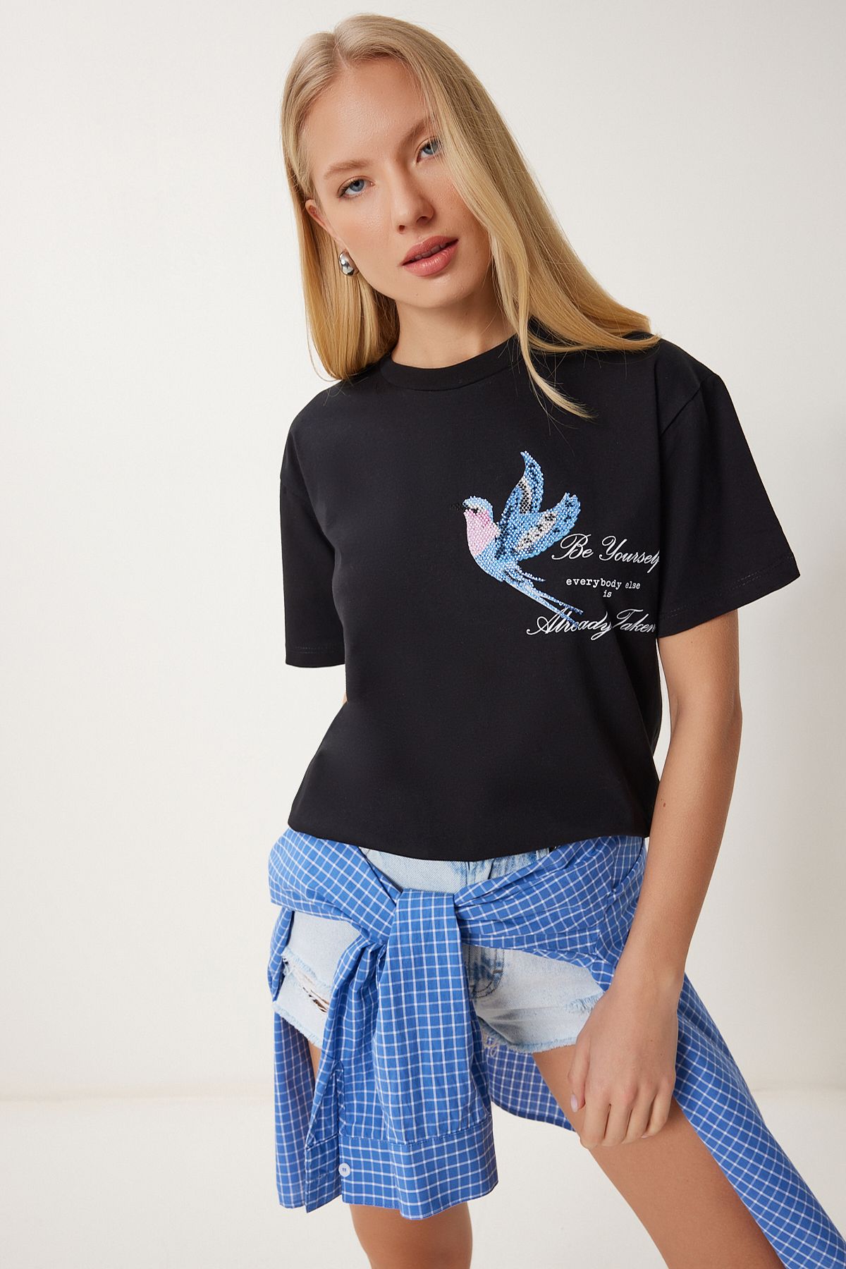 Lovelyİstanbul Boncuk Detaylı Baskılı Örme T-shirt SİYAH LCR0072