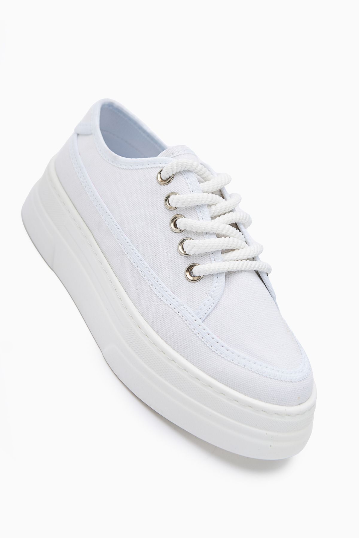 Limoya Sassa Beyaz Yüksek Tabanlı Bağcıklı Kadın Sneaker