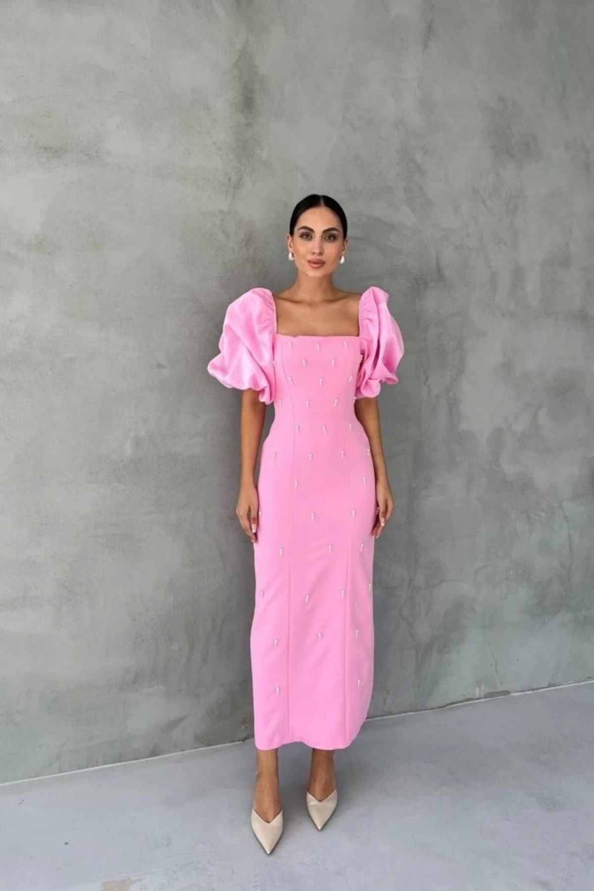 nedo7 Pembe İşlemeli Kolu Garnili Elbise