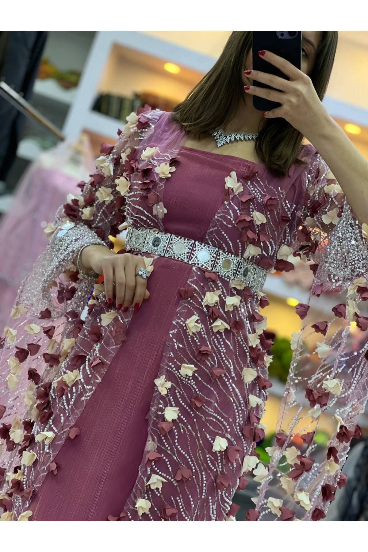 SOLİN YÖRESEL Kadın Yöresel Elbise Düğünlük Kaftan Abiye Çiçek Nakışlı (Görseldeki AksesuarlarDahil Değildir)