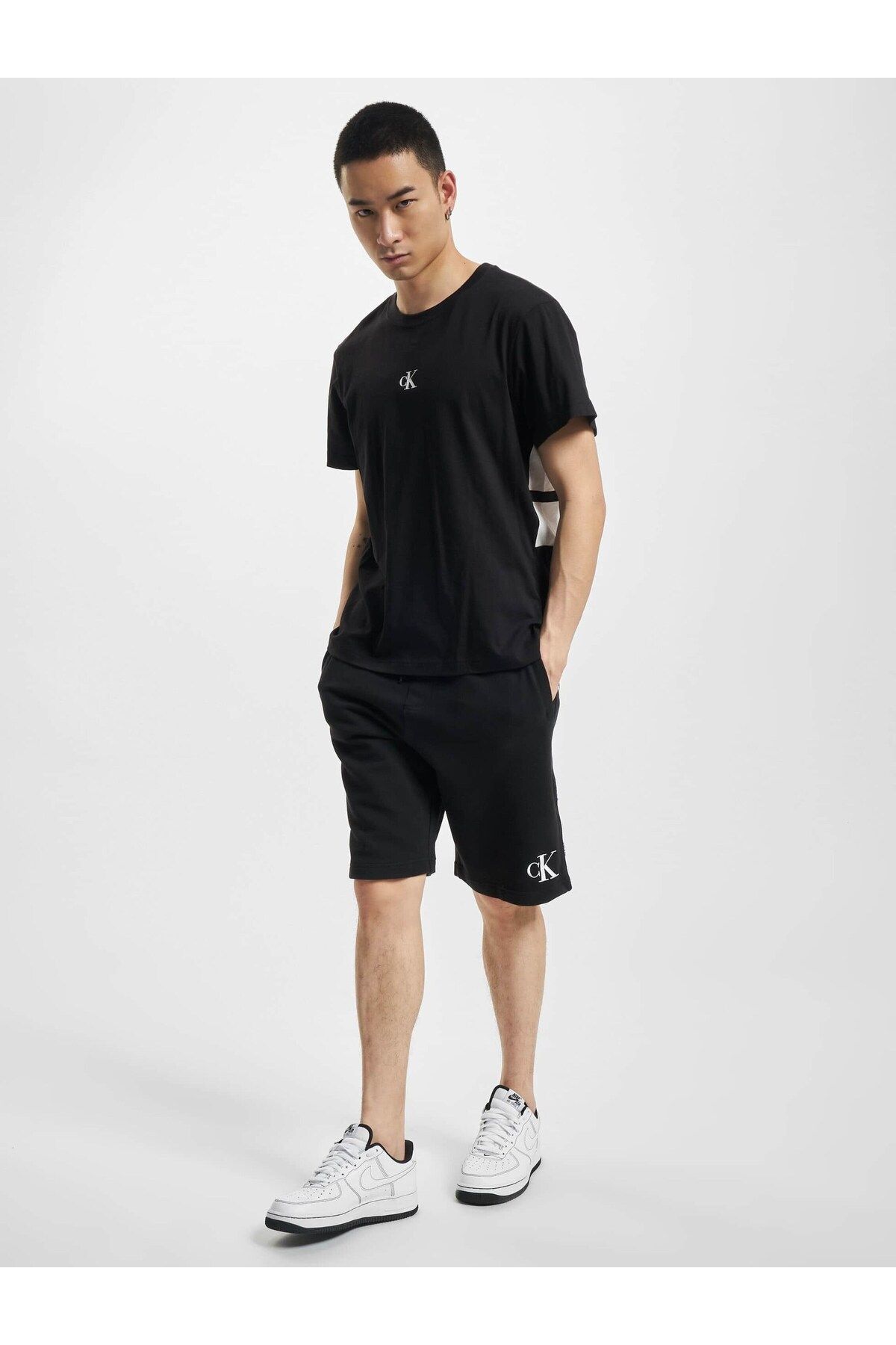 Calvin Klein-Herren Calvin Klein Jeans Stripe Colorblock T-Shirt 6