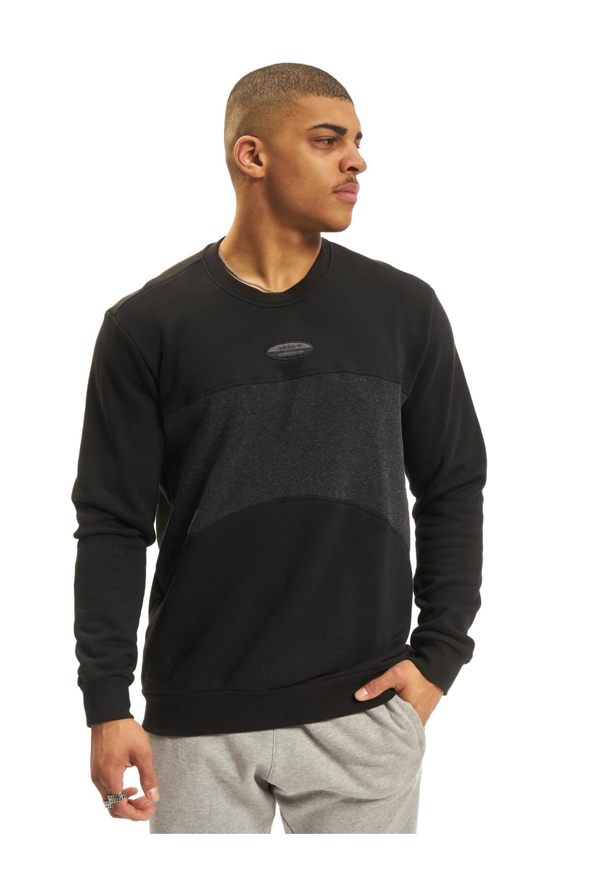 adidas-Herren Essential Reval Your Voice 8
