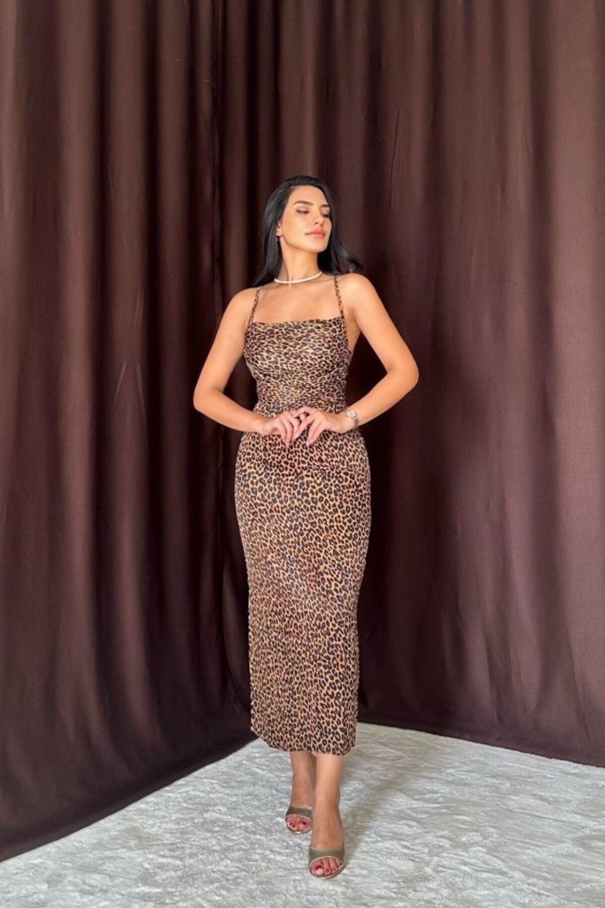 POLEXP Leopar Sırt Detaylı Leopar Desenli Saten Elbise