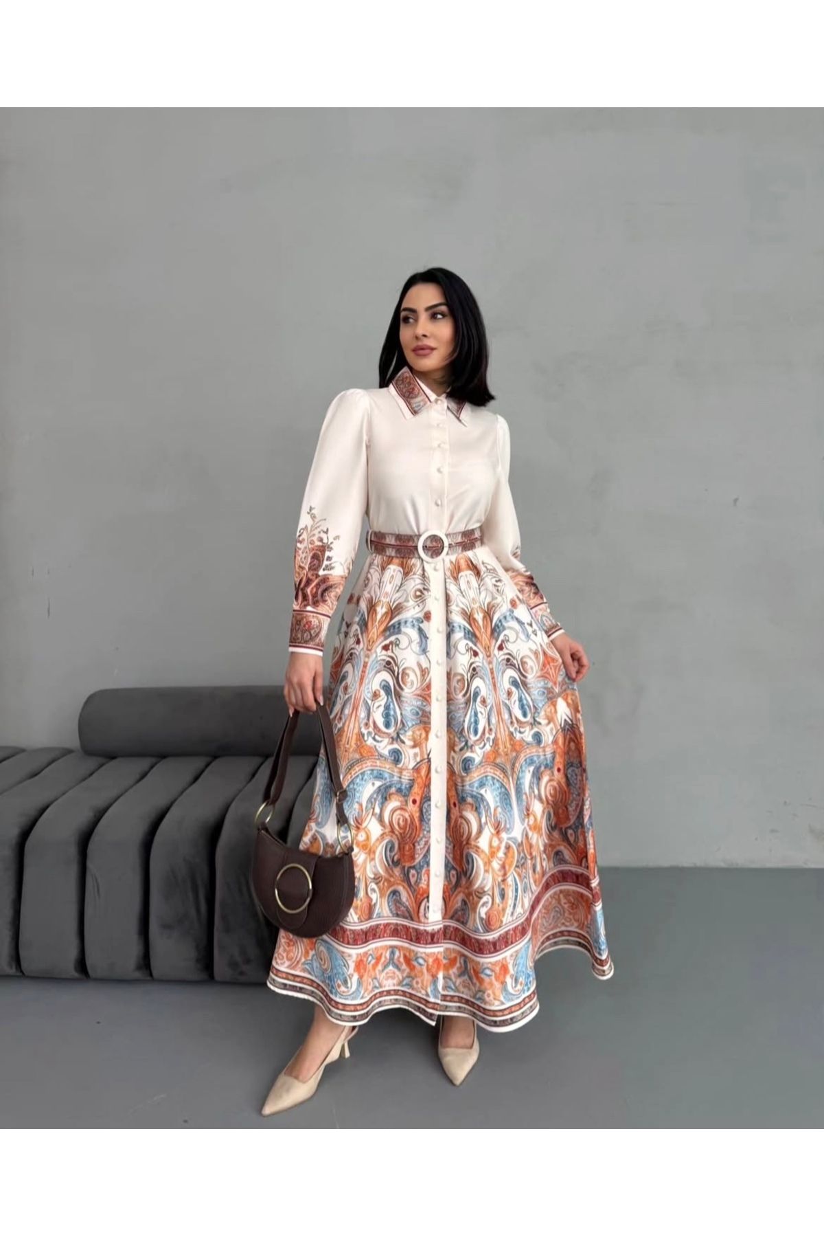 Butik Aura Mou Ekru Kemerli Önden Düğmeli Kahve Etnik Desenli Uzun Elbise