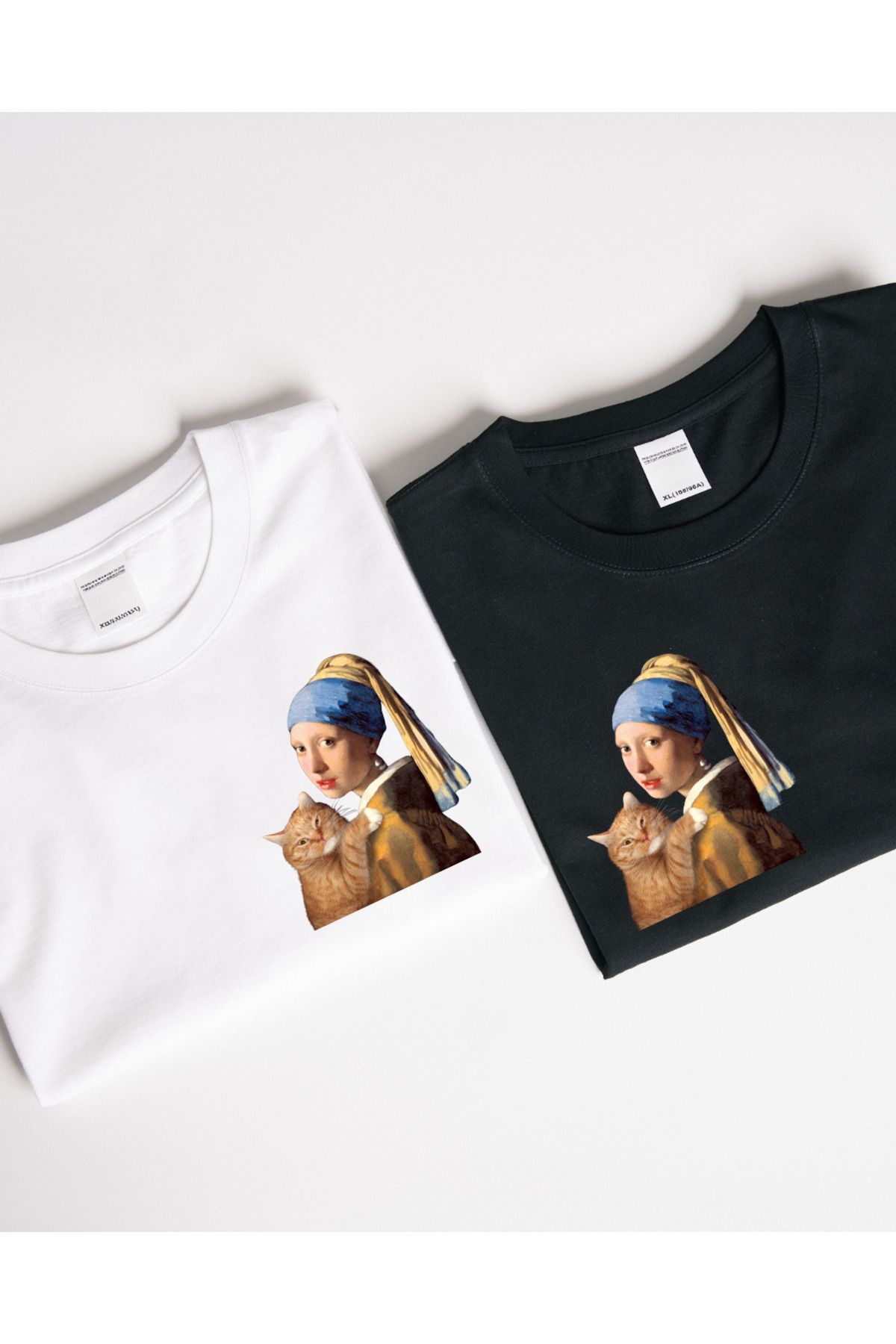 Ebiidesign İnci Küpeli Kız ve Kedi Tasarımlı Baskılı T-Shirt