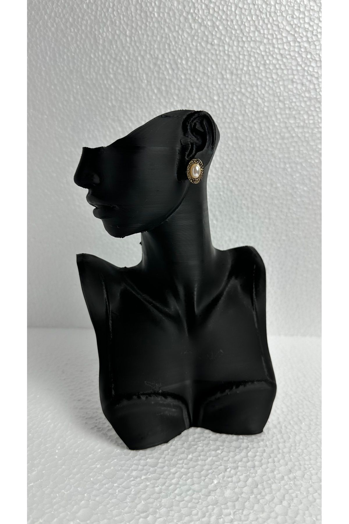 Butik Taşlı Çelik Küpe