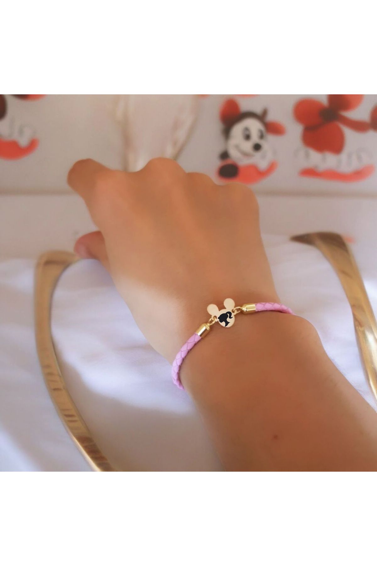 ARCHINO GOLD Bayanlara Özel Mickey Mouse'lu 14 Ayar Altın Plakalı Doğal Derili Hediye Bileklik-445sembol-pembe