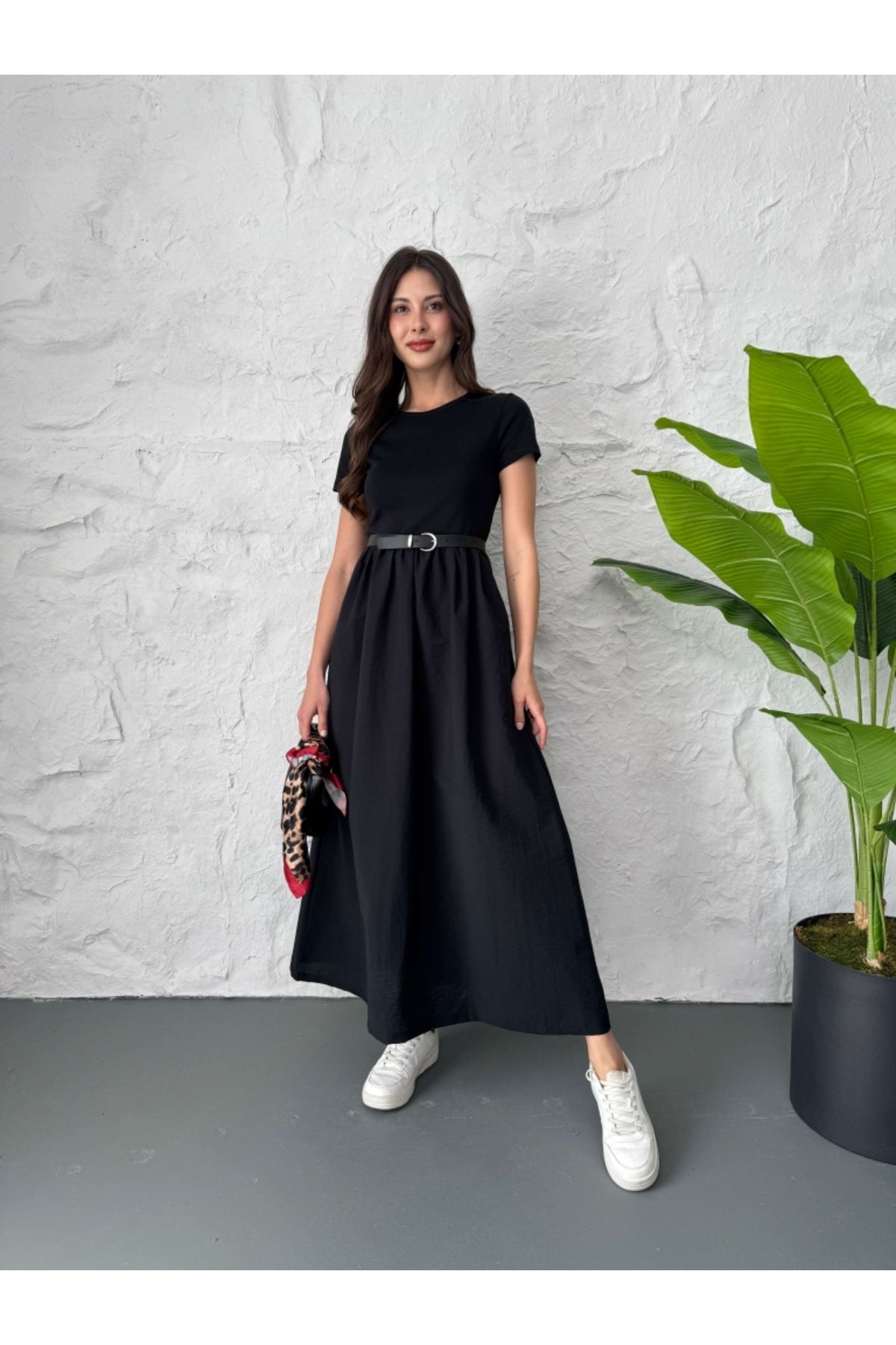 Elif Özbey Butik Siyah Kloş Kemerli Elbise