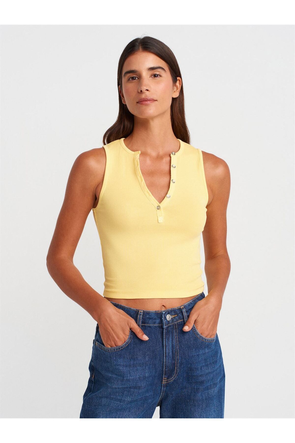 Dilvin Yıkama Efektli Crop Top