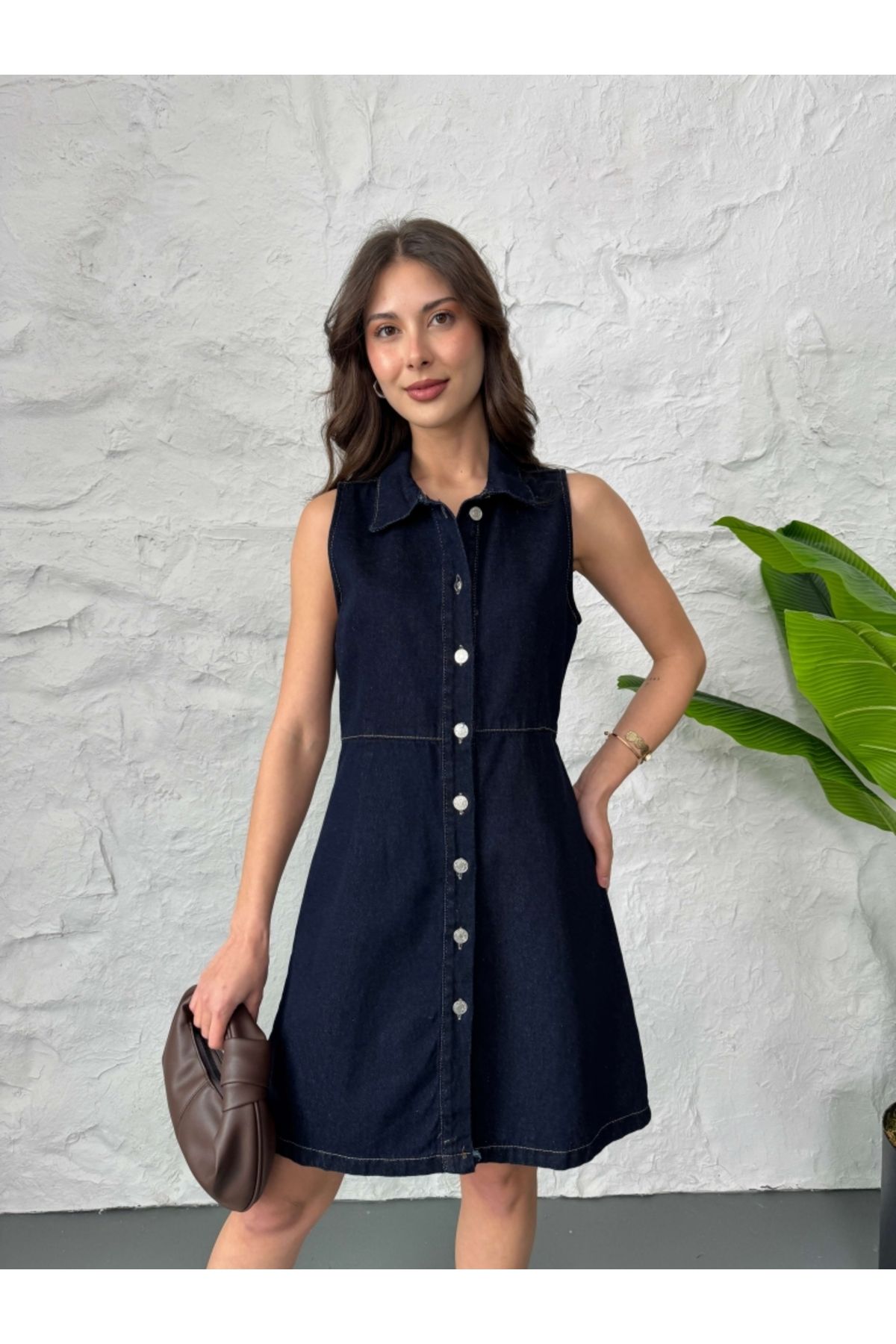 Elif Özbey Butik Lacivert Sıfır Kol Düğmeli Denim Elbise