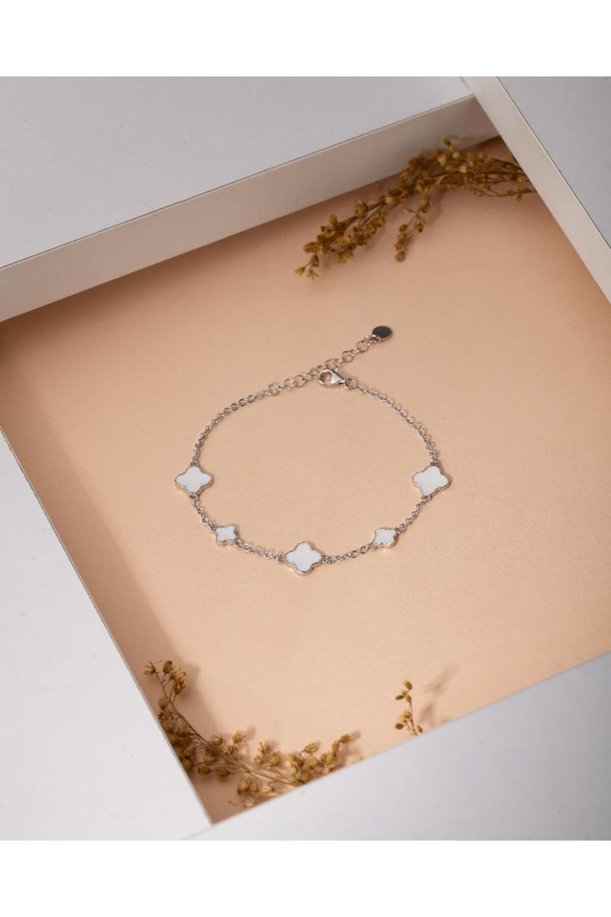 Roza Silver 925 Ayar Rodyum Beyaz Mineli Yonca Charm Gümüş Bileklik