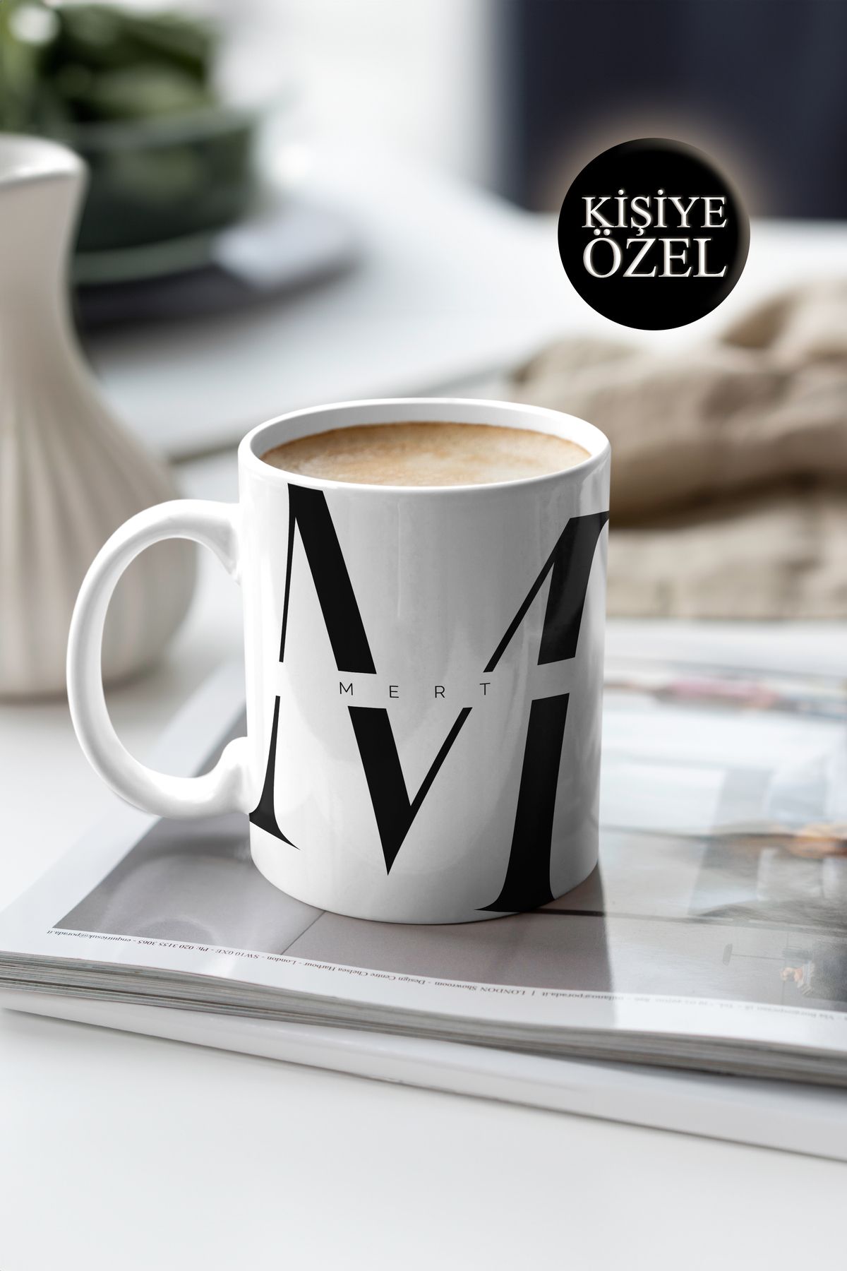 House Gorgeous Kişiye Özel M Harfi ve İsim Yazılı Siyah Renkli Tasarım Kupa Bardak 300 ml