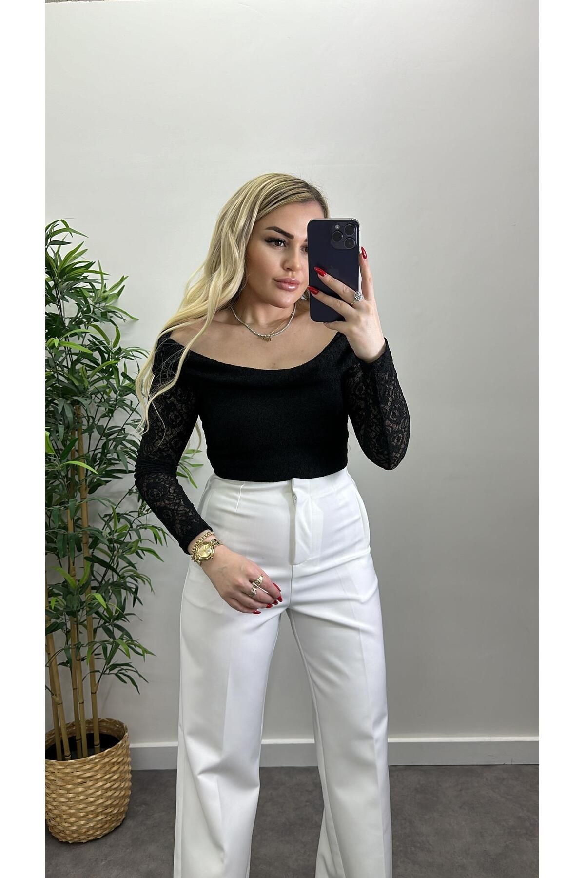 Acar Boutique Modanna Yaka Dantelli Bluz