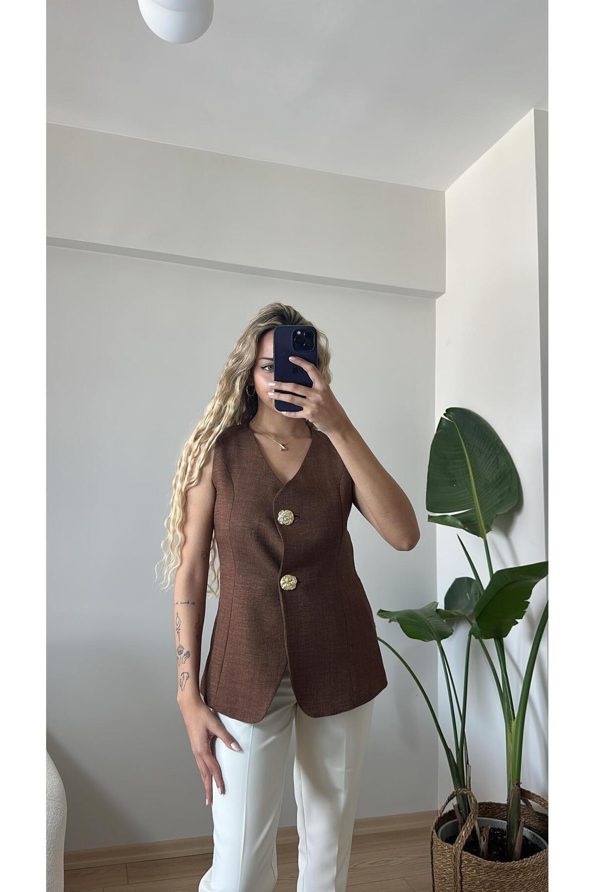 Acar Boutique Tasarım Düğmeli Yelek