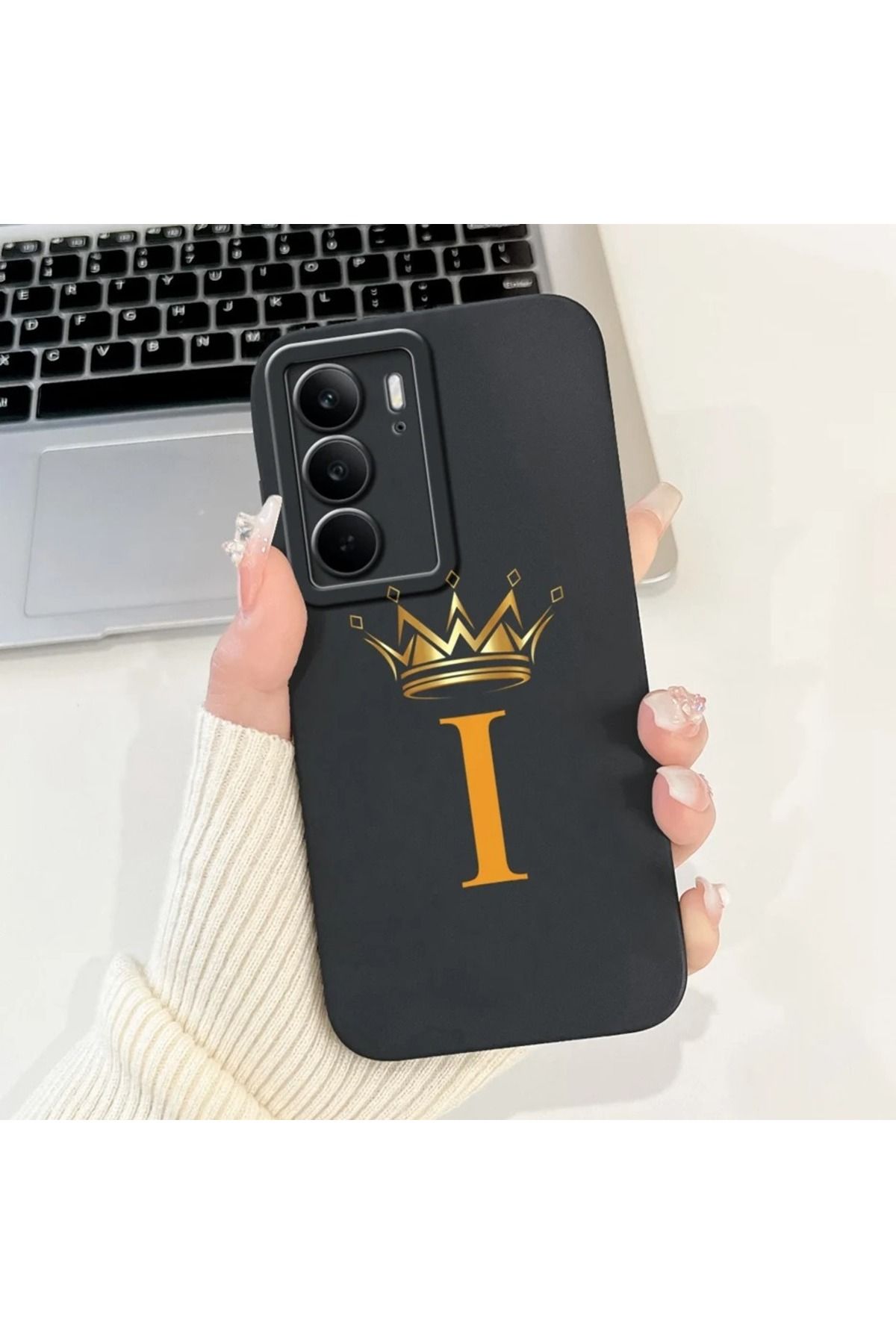 Rotaks Realme C75 Uyumlu Harfli Taç Baskılı Kişiye Özel Silikon Telefon Kılıfı - I
