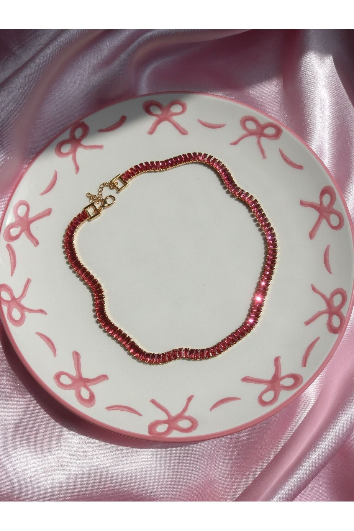 Reorah Collection Baget Taşlı Koyu Pembe Choker Kolye