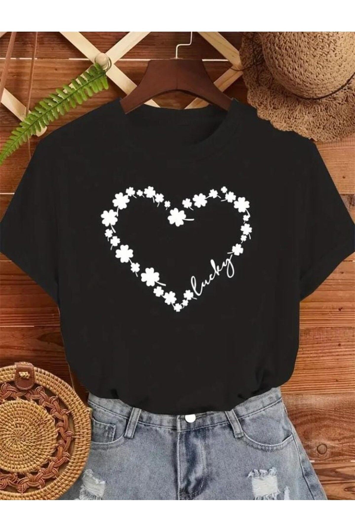 TekTarzz Unisex Çiçek Kalp Baskılı Tasarım Tshirt