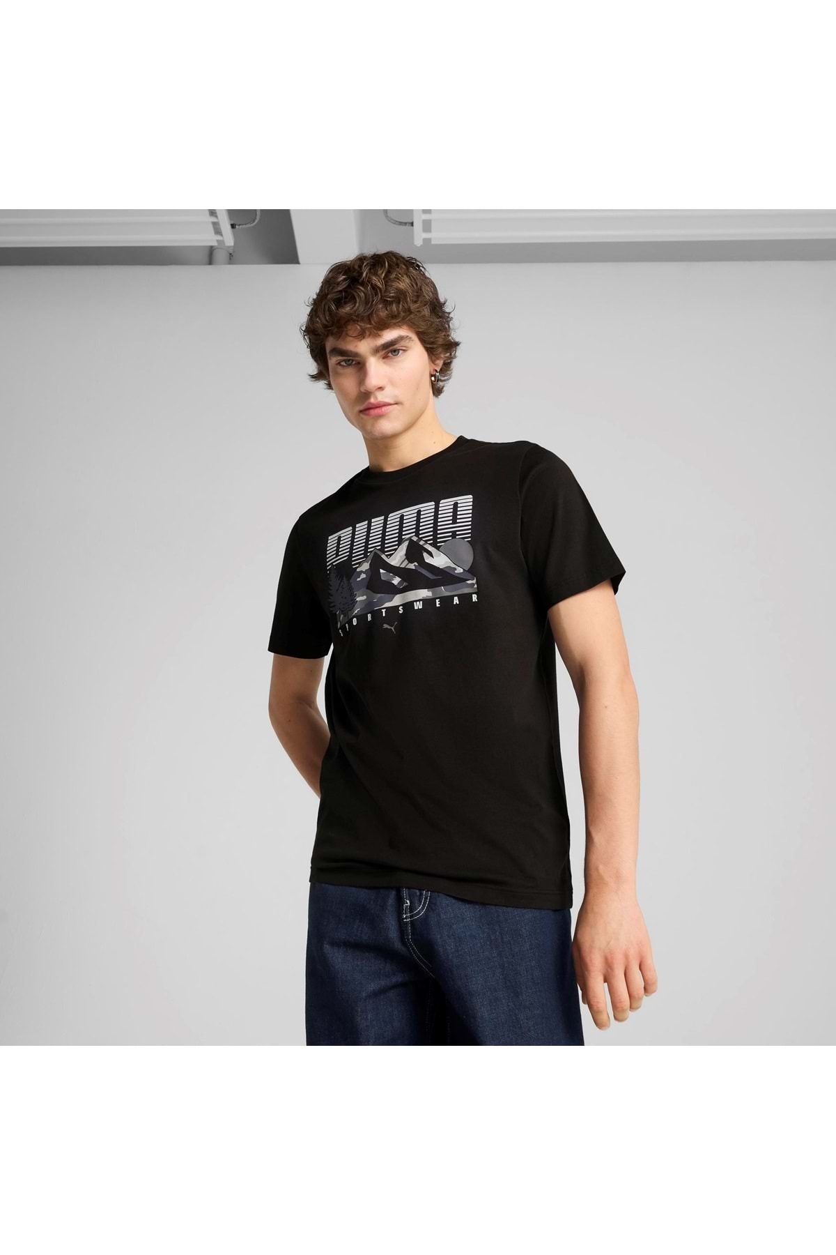 Puma-684828 -01 Graphic Mountain Tee T-Shirt Men's T-Shirt Black 3