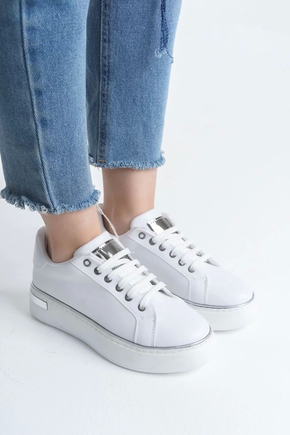 BİCANS MINA Bağcıklı Ortopedik Taban Kadın Sneaker Spor Ayakkabı BT - Beyaz/Gümüş