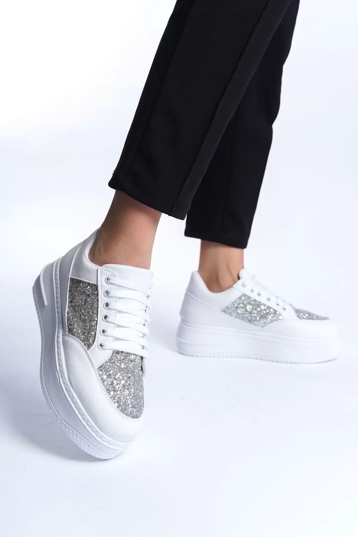 BİCANS MIPA Bağcıklı Ortopedik Taban Simli Kadın Sneaker Spor Ayakkabı BT - Beyaz