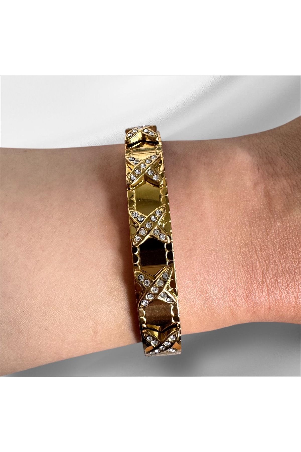 Glitterring KADIN GOLD RENK ÖZEL TASARIM TAŞLI ÇELİK BİLEKLİK