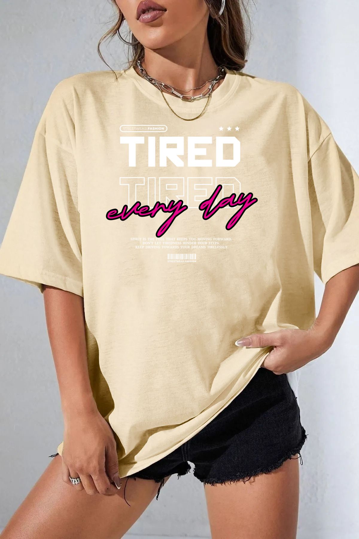 qavnas Unisex Tired Baskılı Rahat Kesim Bej T-Shirt
