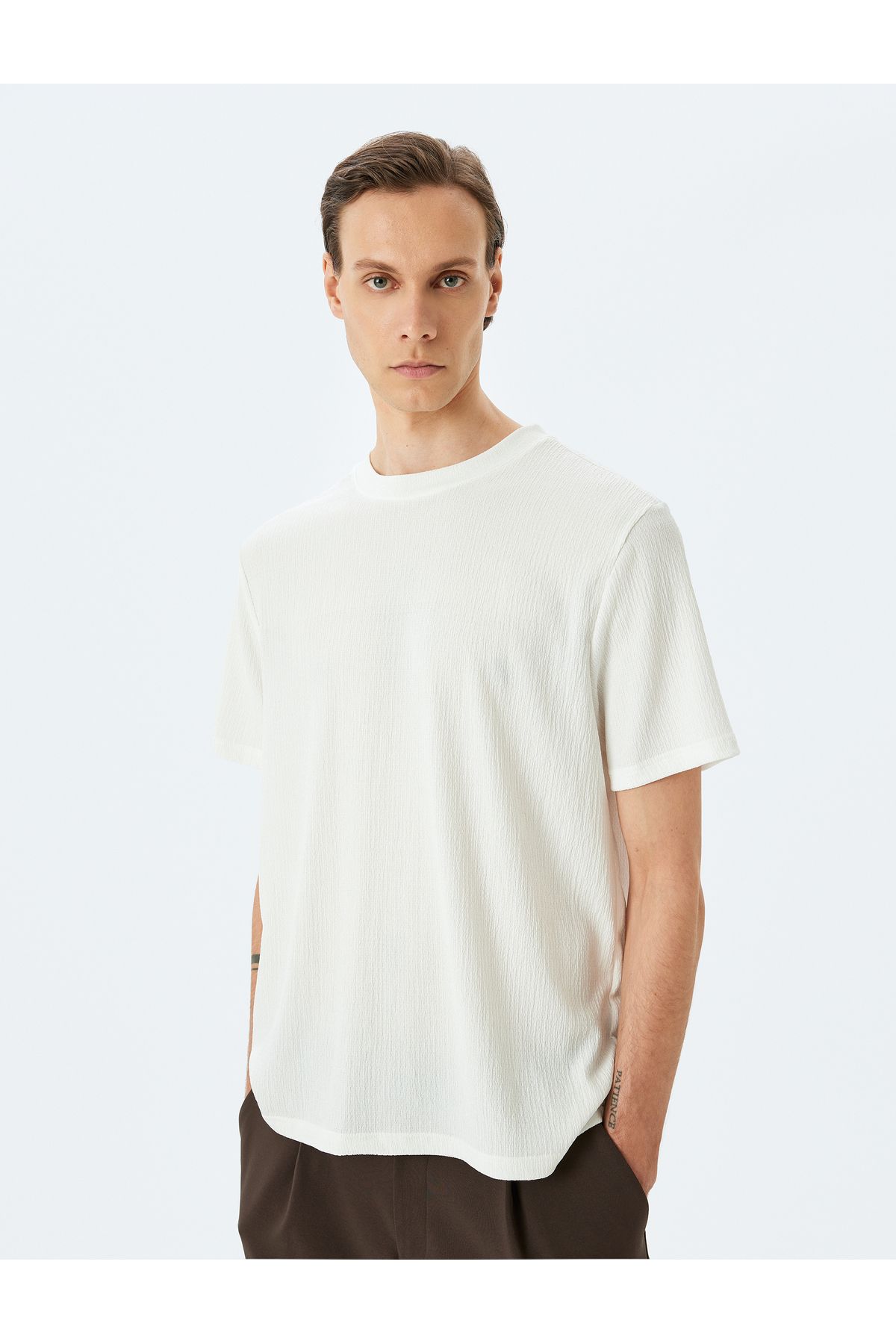 Koton Yeni Sezon Bisiklet Yaka Regular Fit Kısa Kollu Basic Tişört