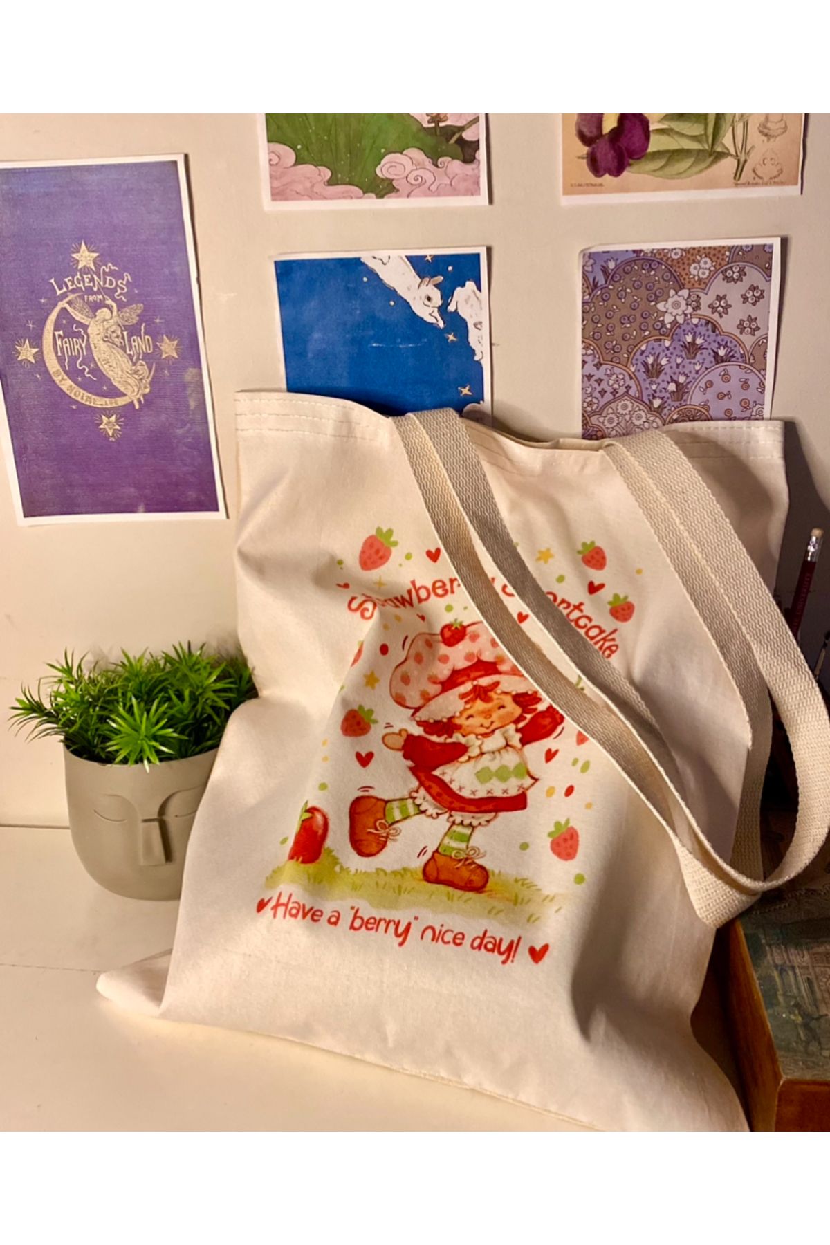 westartic Strawberry Shortcake (Çilek Kız) Kumaş Tote Çanta