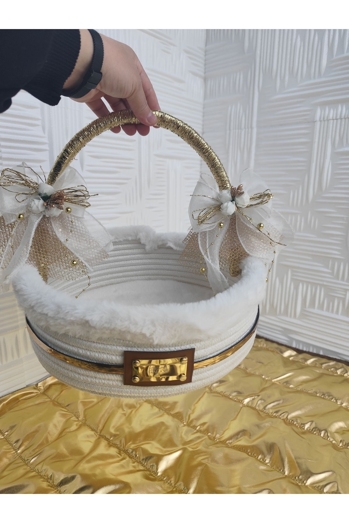 RH GALAXİ TEKSTİL KAHVERİN BY AURELİNE El Yapımı Gold Detaylı Peluş Kenarlı Kordon İp Dekoratif Sepet 28x15 cm