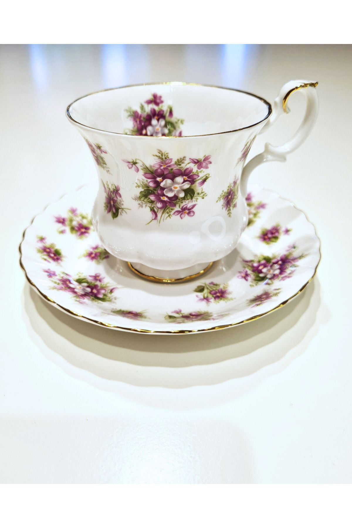 Royal Albert Sweet Violets Desenli Duble Kahve Fincanı ve Altlığı (120 ml)