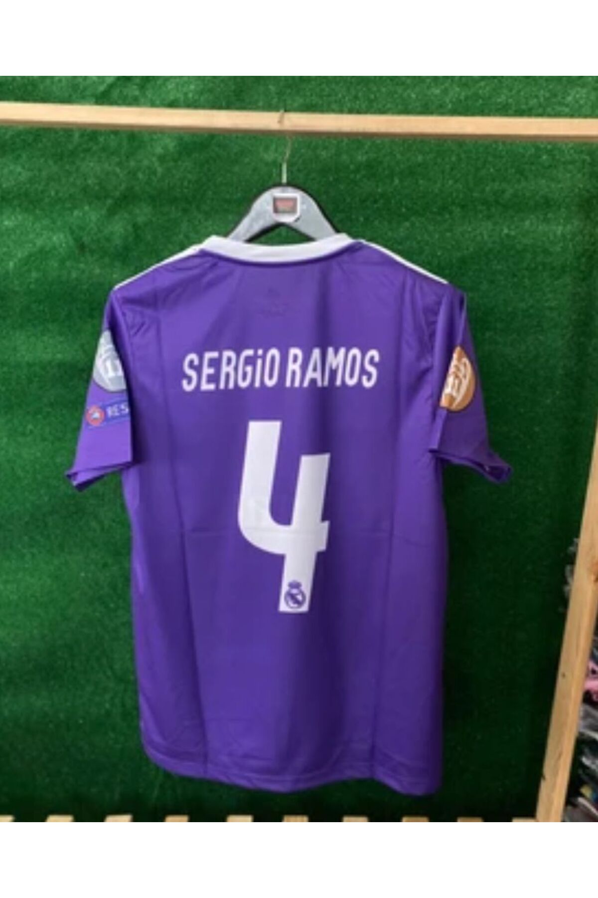 BREATHLESS R.Madridd Cardiff 2017 Şampiyonlar Ligi Finali SERGİO RAMOS Nostalji Forması (KISA)