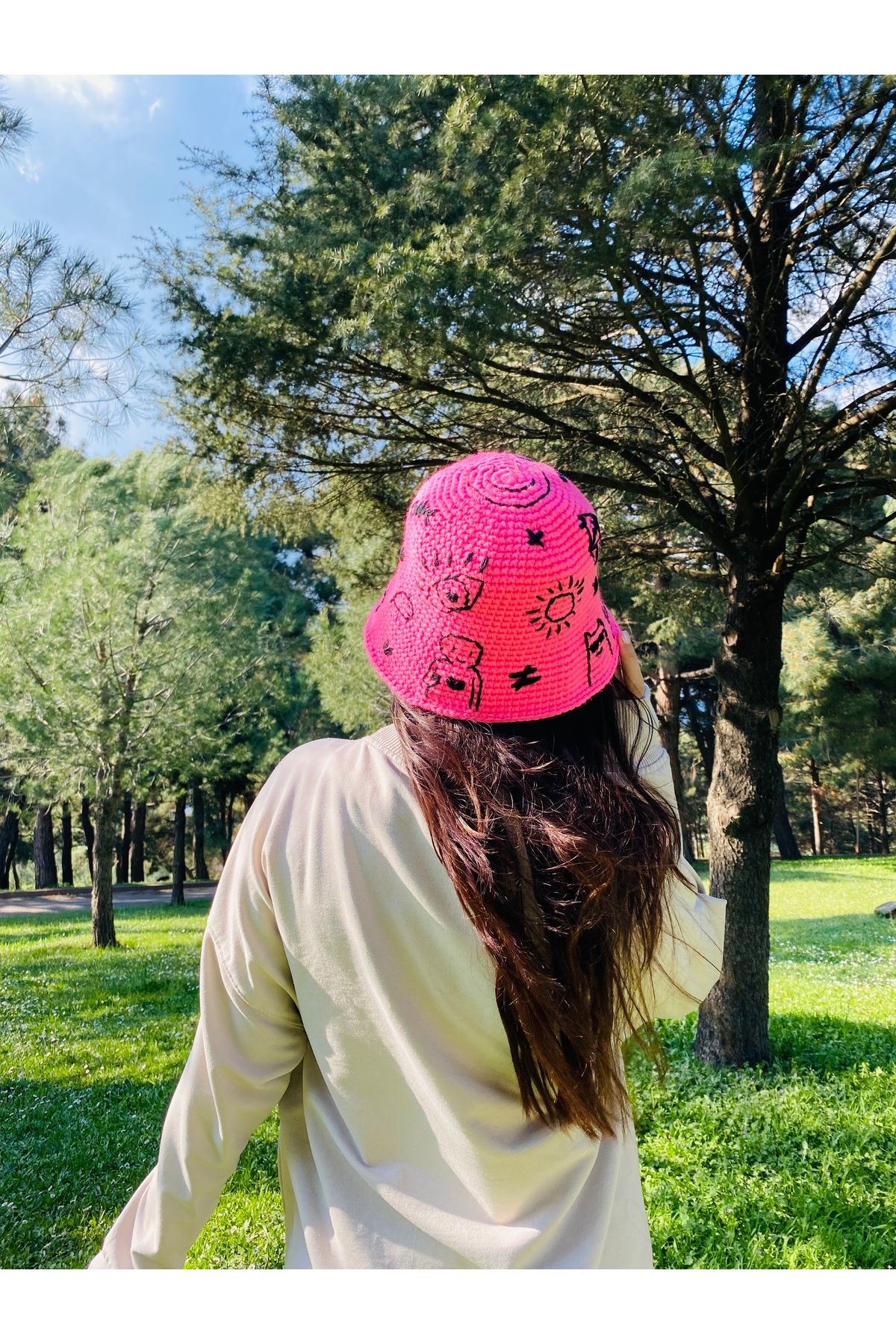 Celoire Pembe Özel İşlemeli Örgü Bucket Şapka