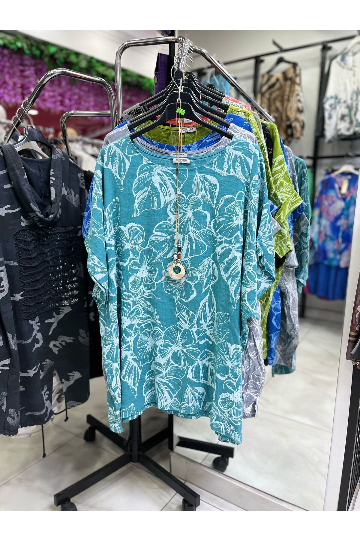 CELTMODA Kadın Kolyeli Yaprak Desenli Yarım Kol Oversize İthal Bluz - Turkuaz
