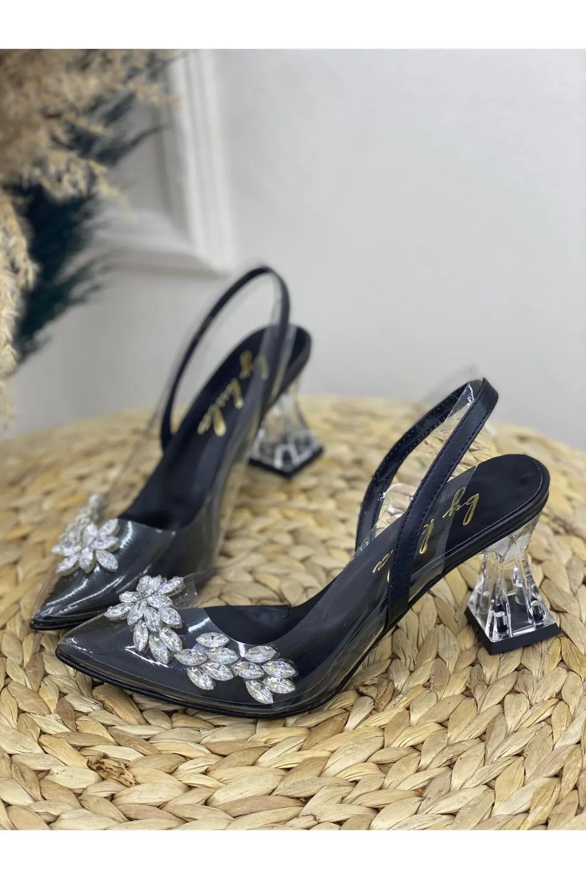 BirEylül Shoes Kadın Siyah Taş Detaylı Şeffaf Topuklu Ayakkabı