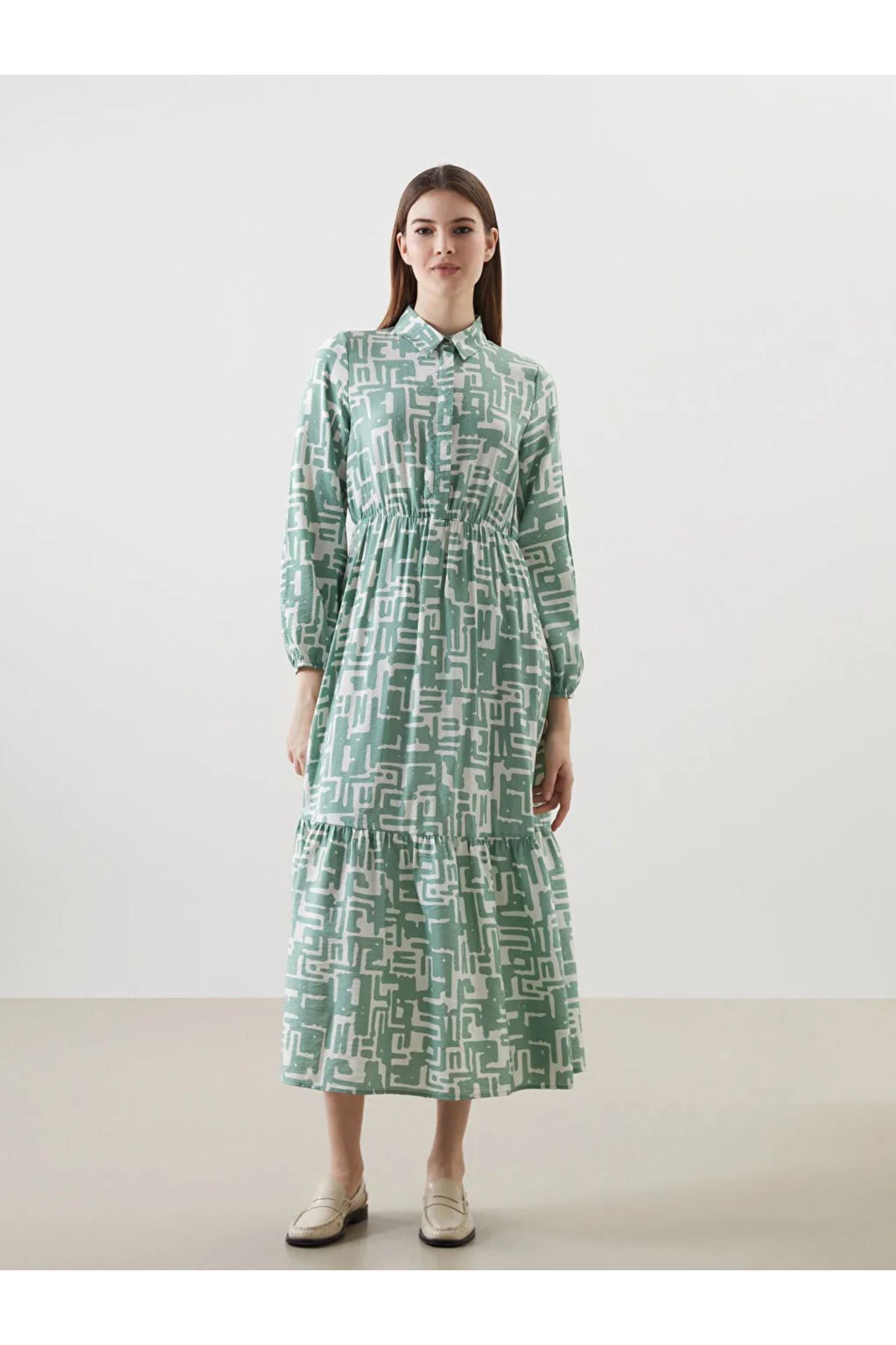 LC Waikiki LCW Modest Yeşil Gömlek Yaka Desenli Kadın Elbise