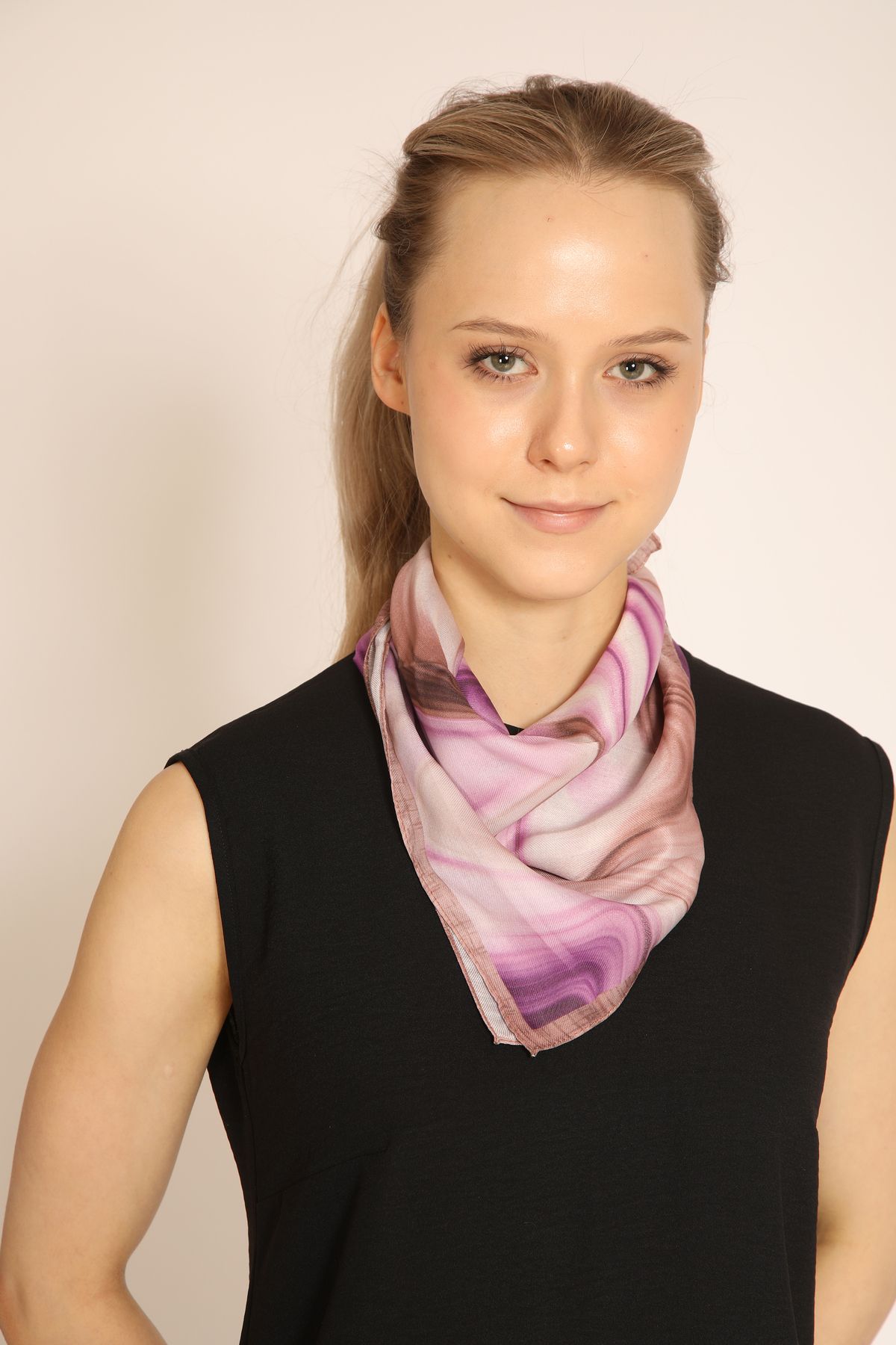 BERCHEM SCARF Pembe Mor Mermer Desenli Kadın Fular – Yumuşak Dokulu Modern Aksesuar