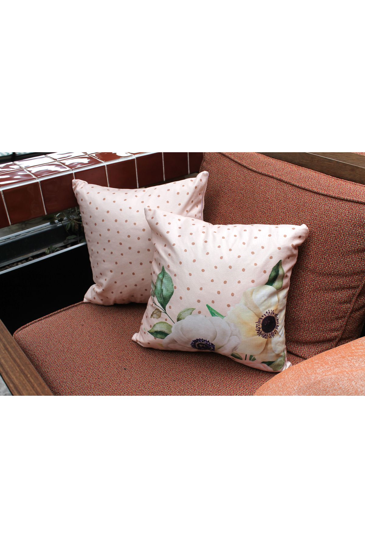 cuboo home çiçek ve puantiye Temalı pembe Renk Dijital Baskılı Hediyelik2li Kırlent Yastık Kılıfı Seti 43x43cm