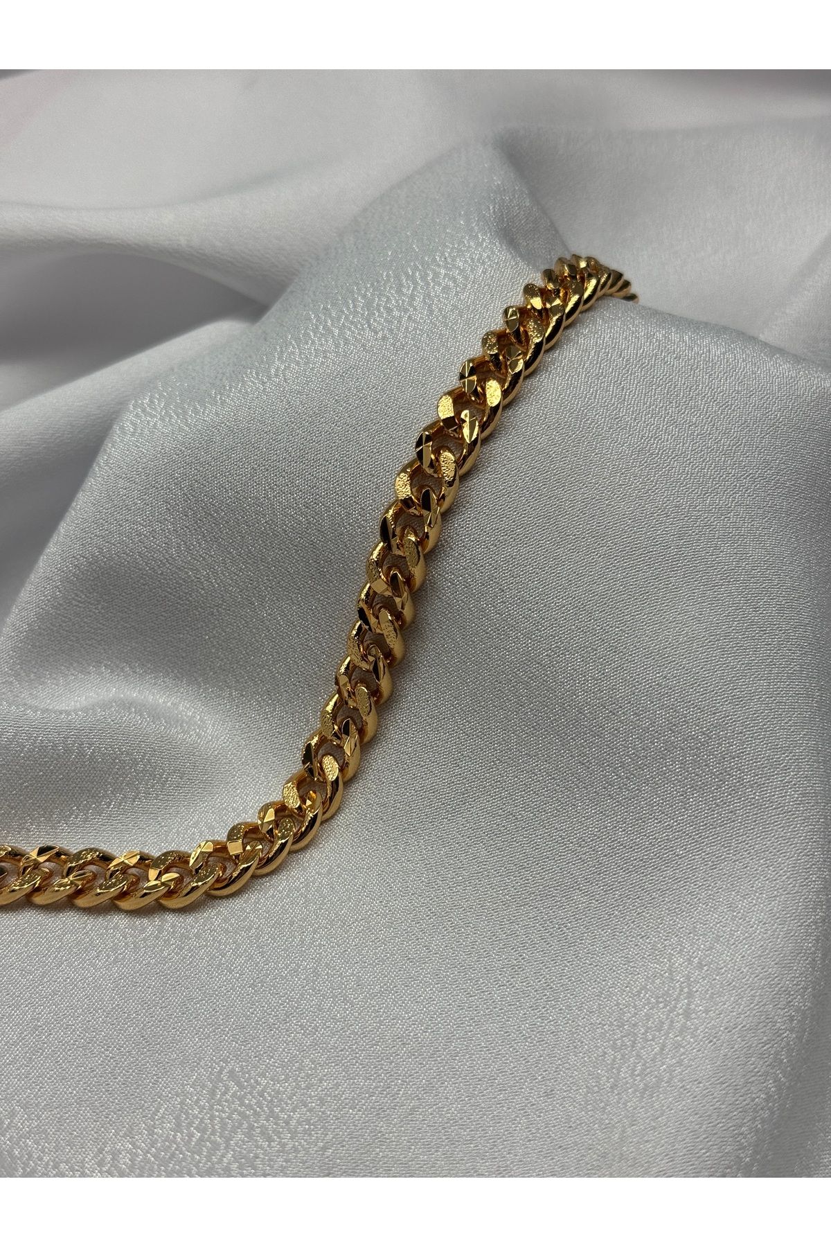 HADRA ACCESSORİES 22K Rengi Sarı Altın Kaplama Zincir Model Bileklik