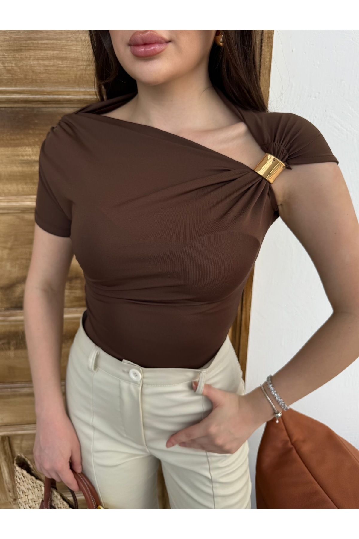 MEECY Kadın Asimetrik Drapeli Zr Model Top Bluz