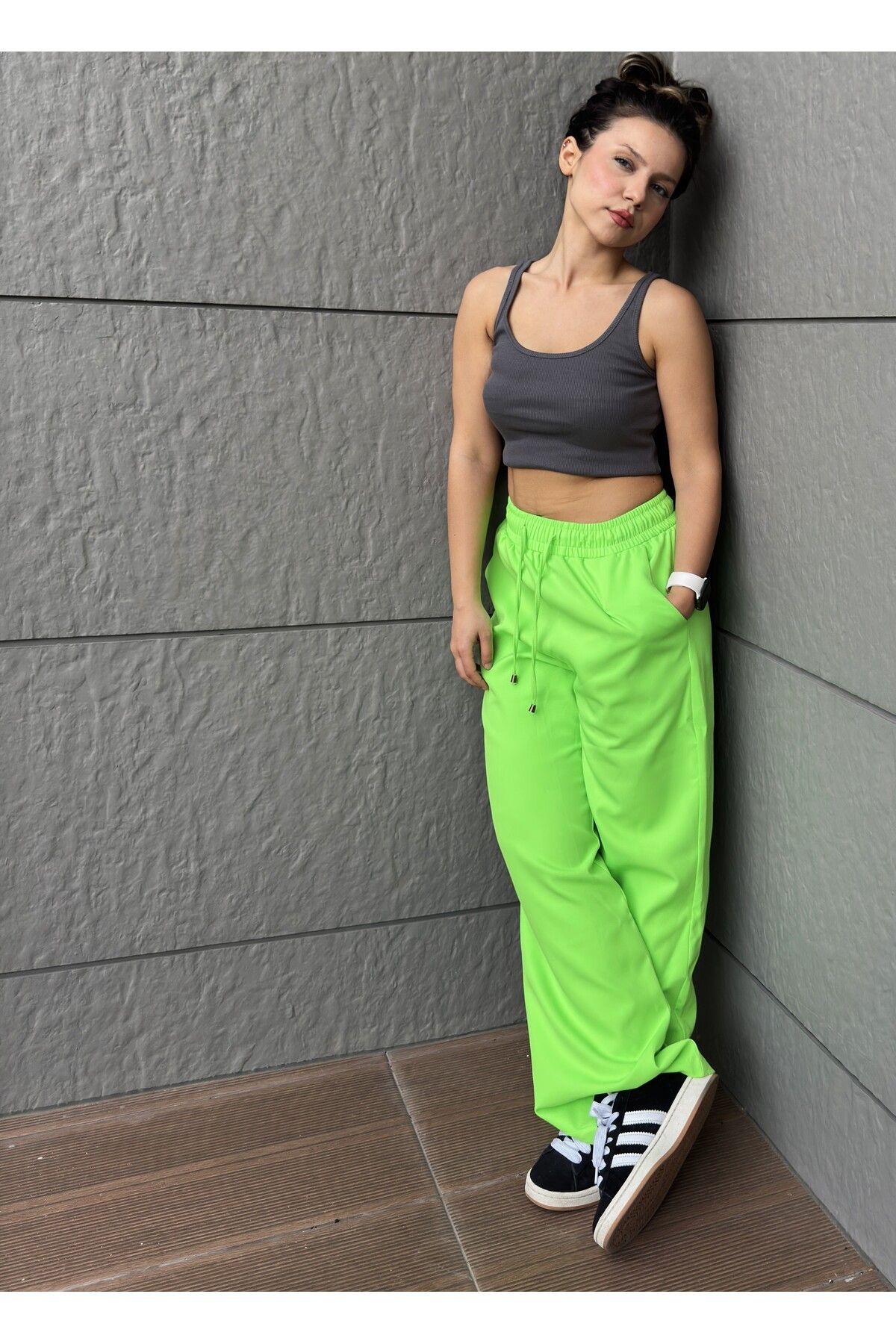byserayakyol Neon Baggy Yüksek Bel Esnek Bol Paça Eşofman Altı