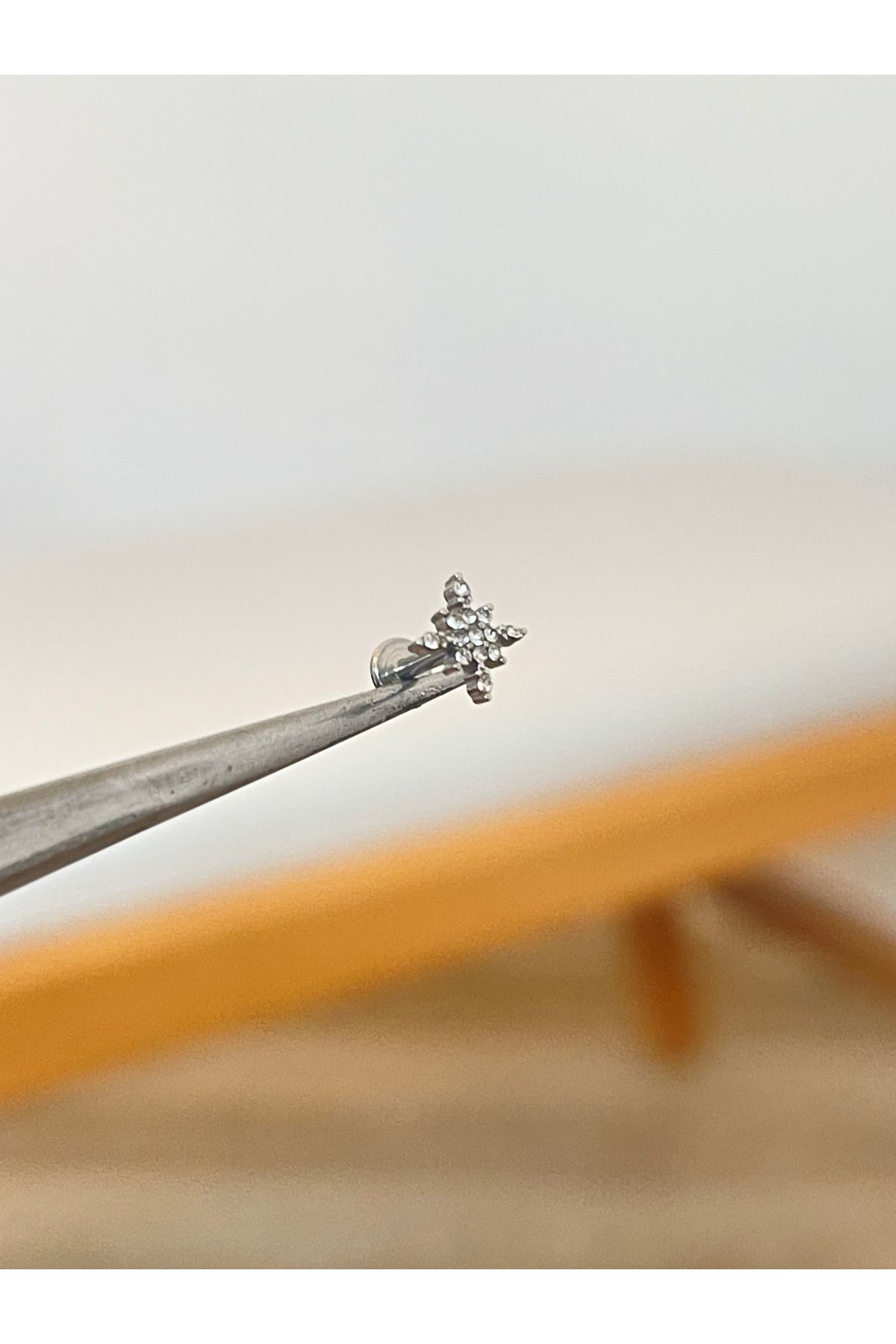 Rupen Kraft 316 L Cerrahi Çelik Zirkon Taşlı Kutup Yıldızı Modeli Conch Kıkırdak Helix Dudak Tragus Piercingi