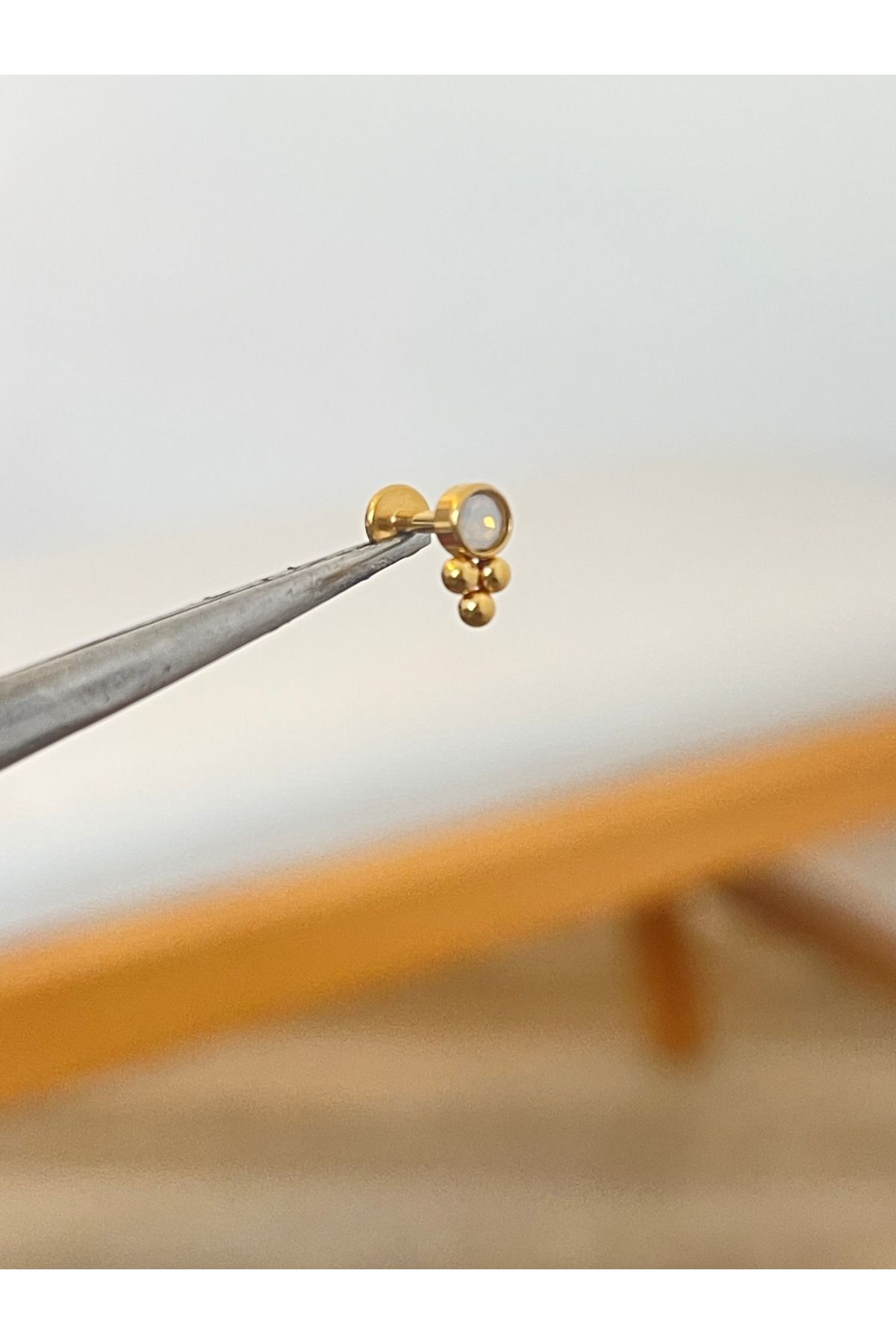 Rupen Kraft 316 L Cerrahi Çelik Opal Taşlı Conch Kıkırdak Helix Dudak Tragus Piercingi